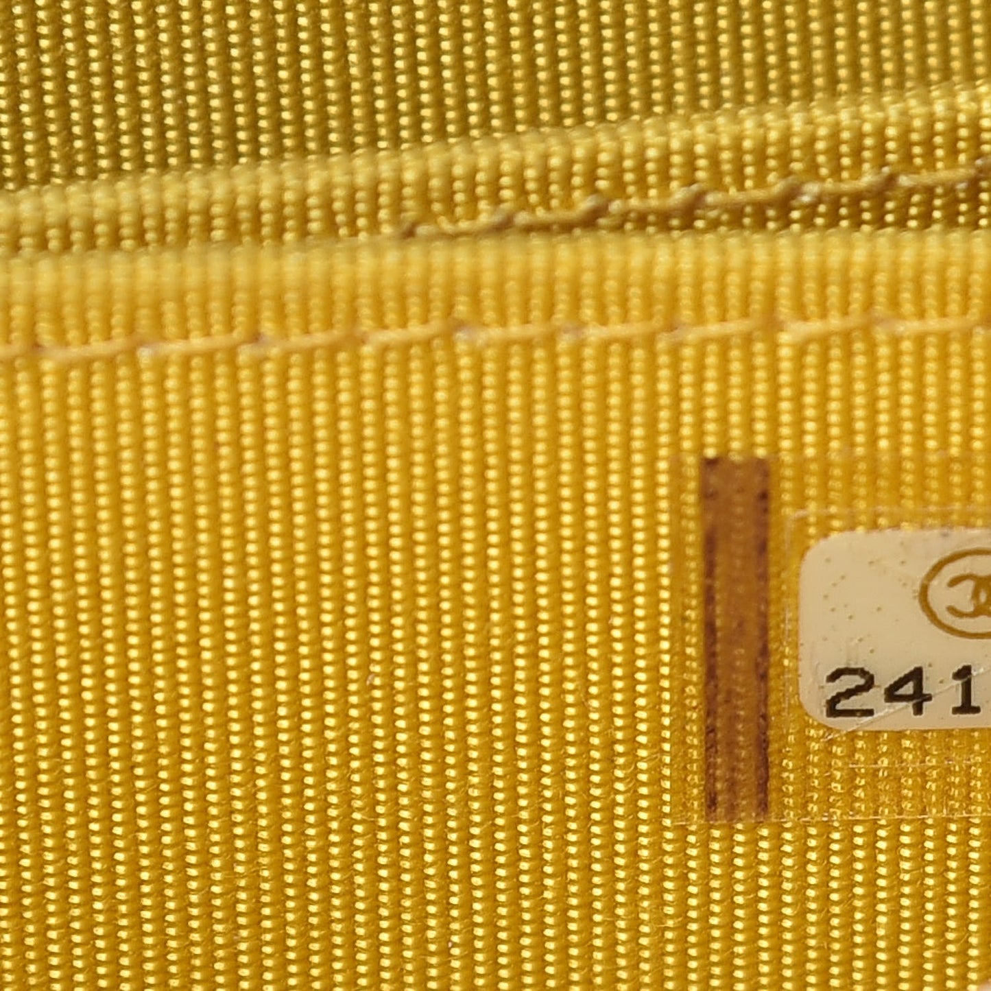 Caviar Chevron Quilted Zip Coin Purse Yellow