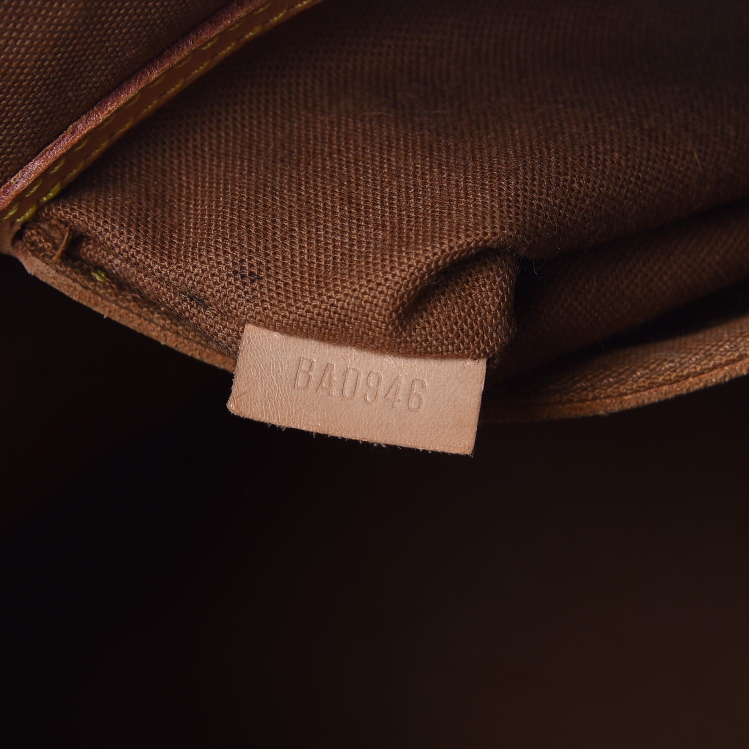 Louis Vuitton Monogram Alma PM 7 of 28
