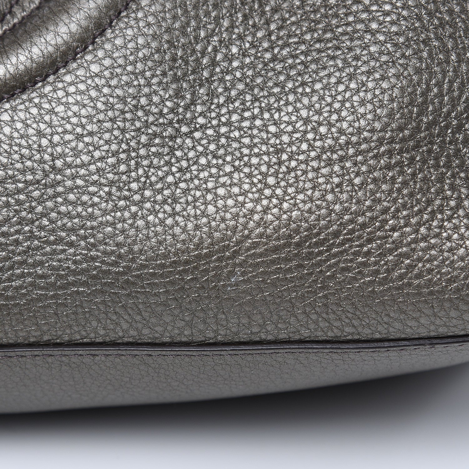 Gucci Metallic Pebbled Calfskin Medium Soho Chain Shoulder Bag Sasso 10 of 10