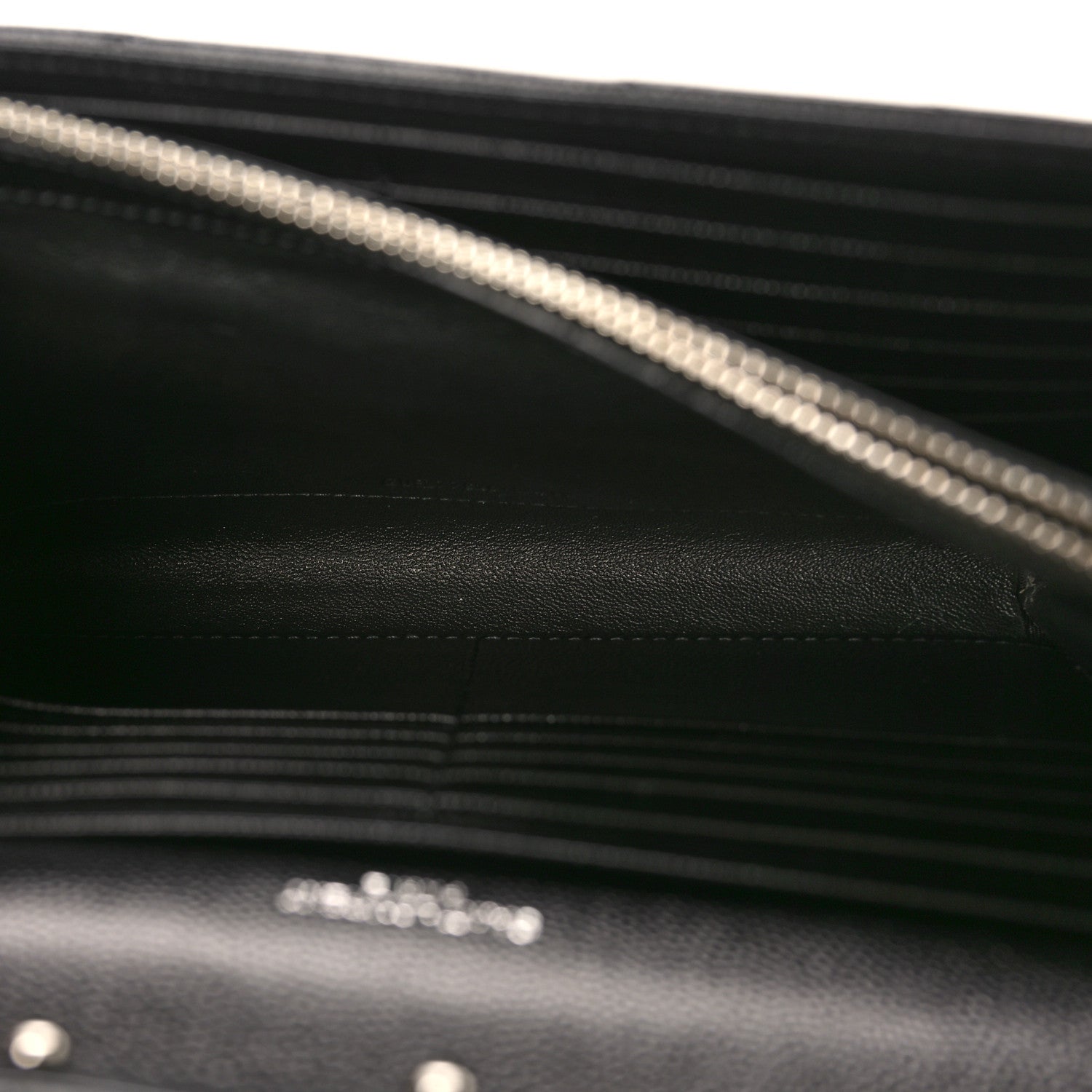 Saint Laurent Grain De Poudre Matelasse Chevron Monogram Chain Wallet Black 5 of 9