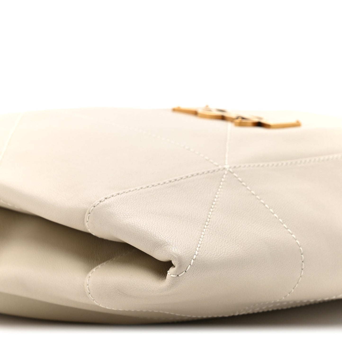 Lambskin Matelasse Monogram Medium Jamie 4.3 Pochon Crema Soft