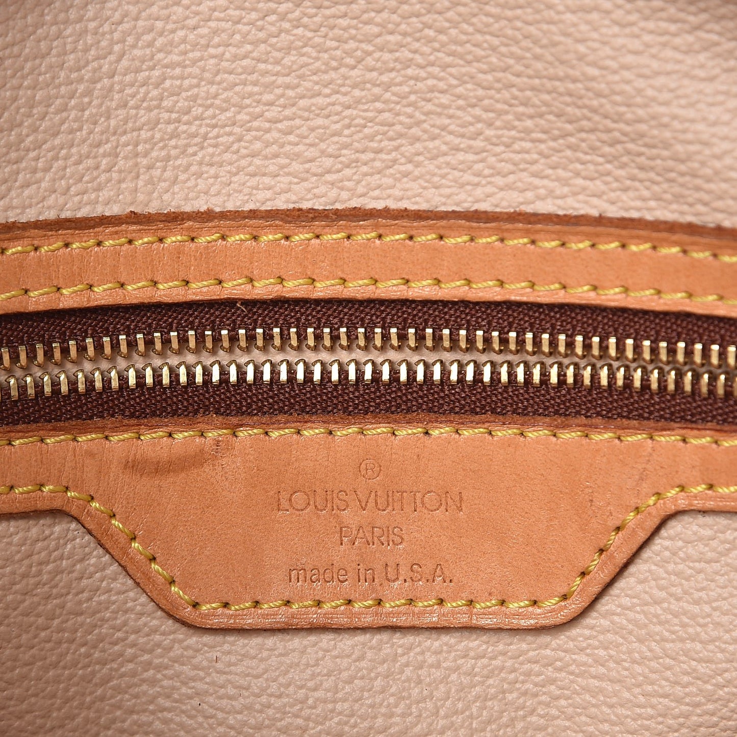 Monogram Petit Bucket 23