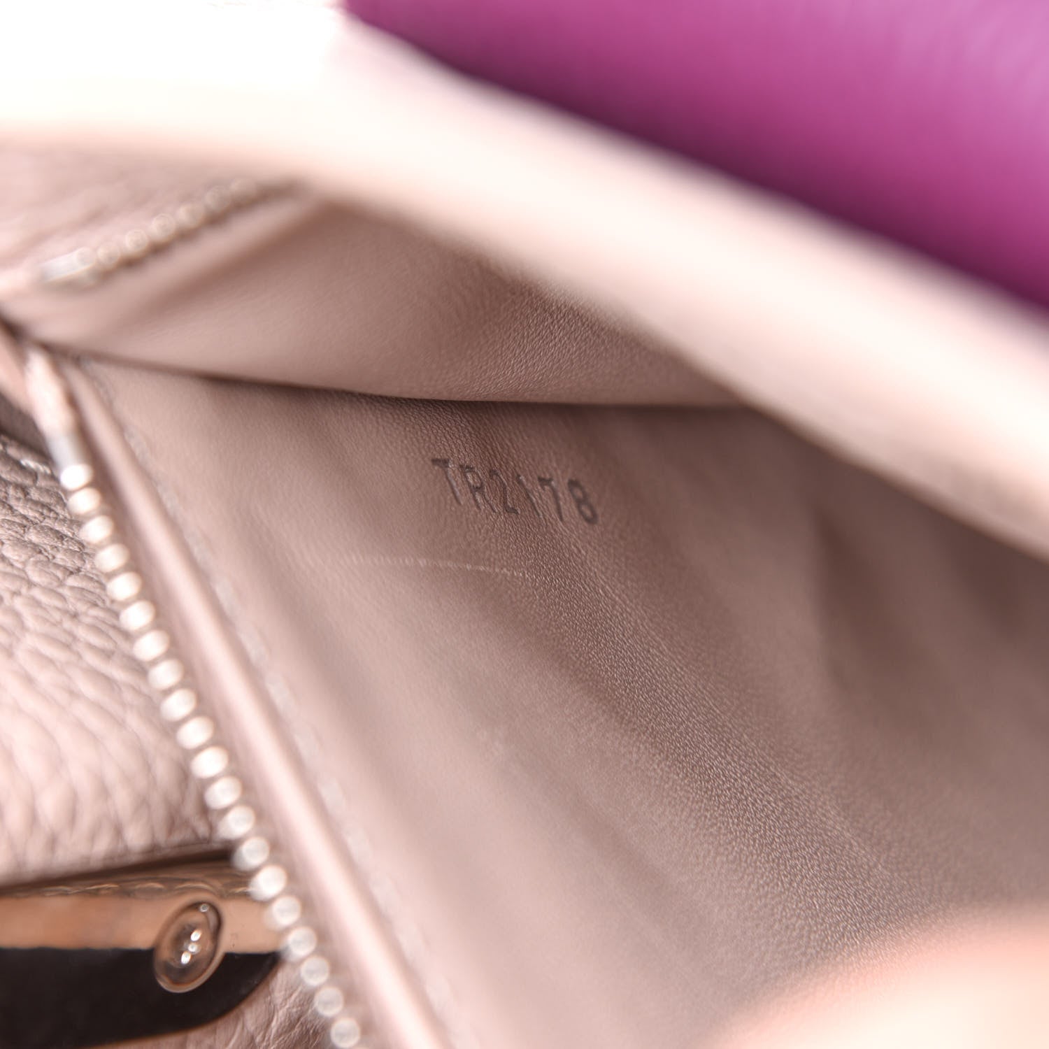 Louis Vuitton Taurillon Capucines PM Galet Violet 10 of 17