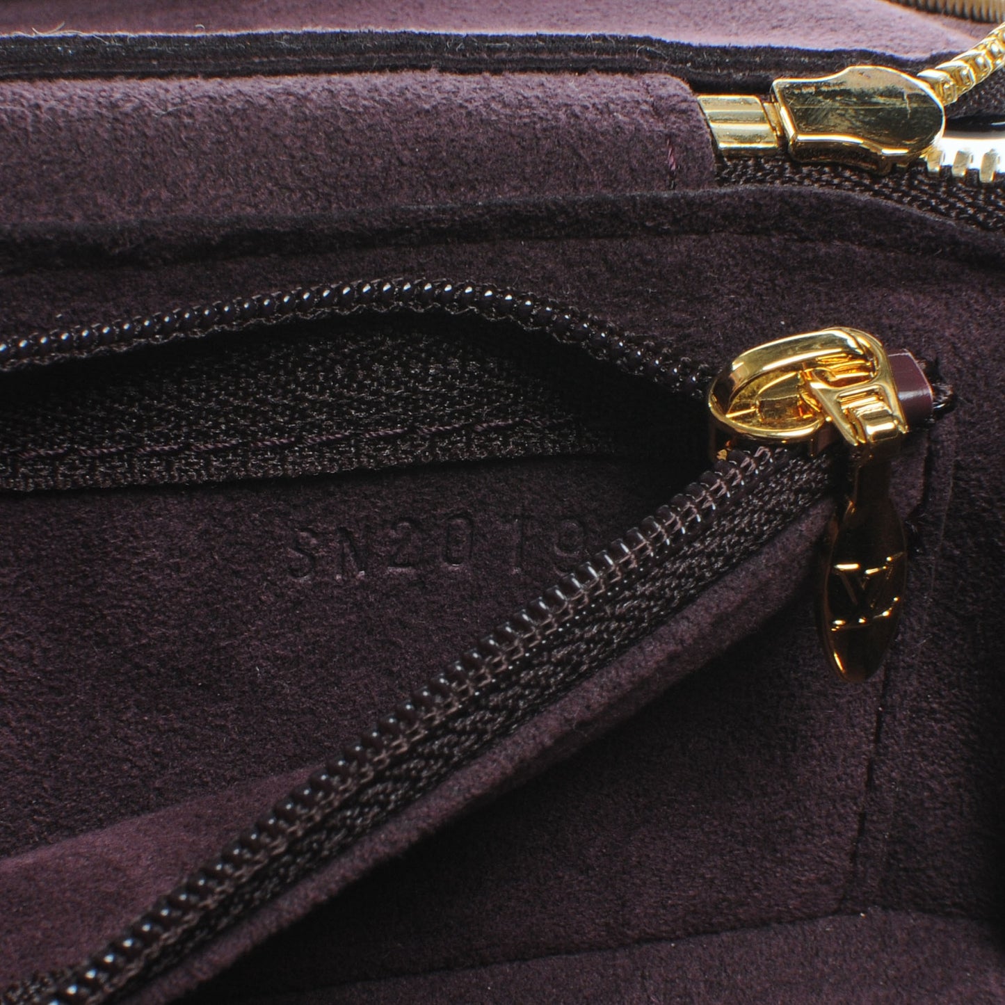 Vernis Vanity Jewel Case Amarante