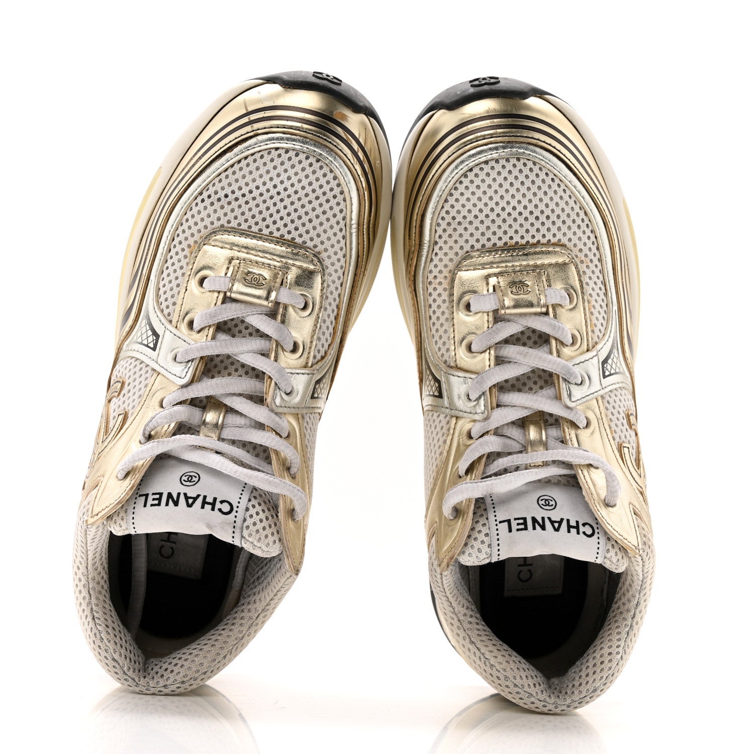 シャネルシューズ　36.5 Chanel Fabric Laminated Calfskin Stretch CC Sneakers 36.5 White