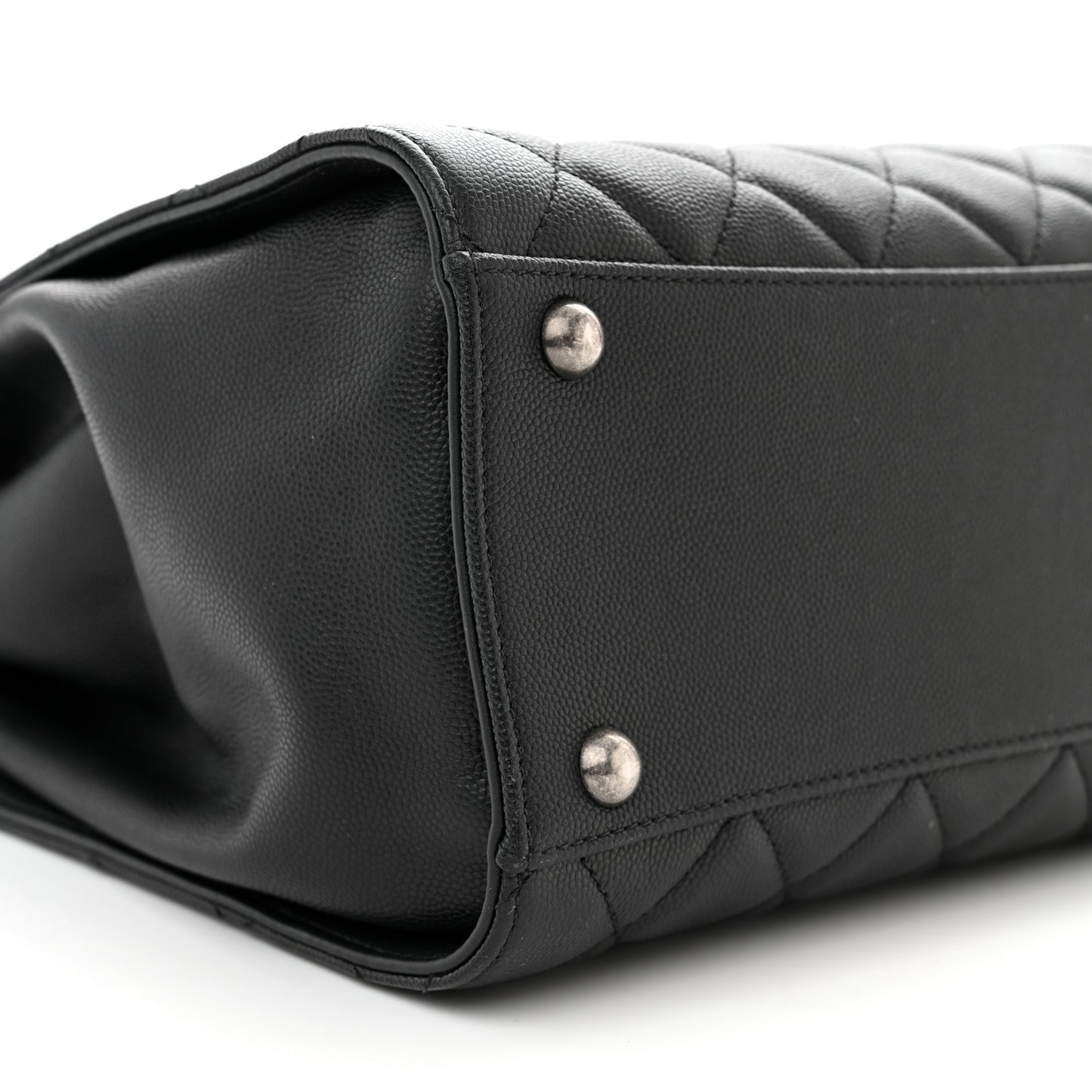Caviar Quilted Medium CC Bucket Bag Black