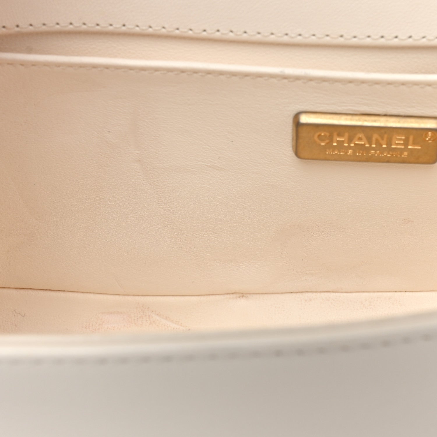 Chanel Snakeskin Medium Boy Flap White 18 of 19