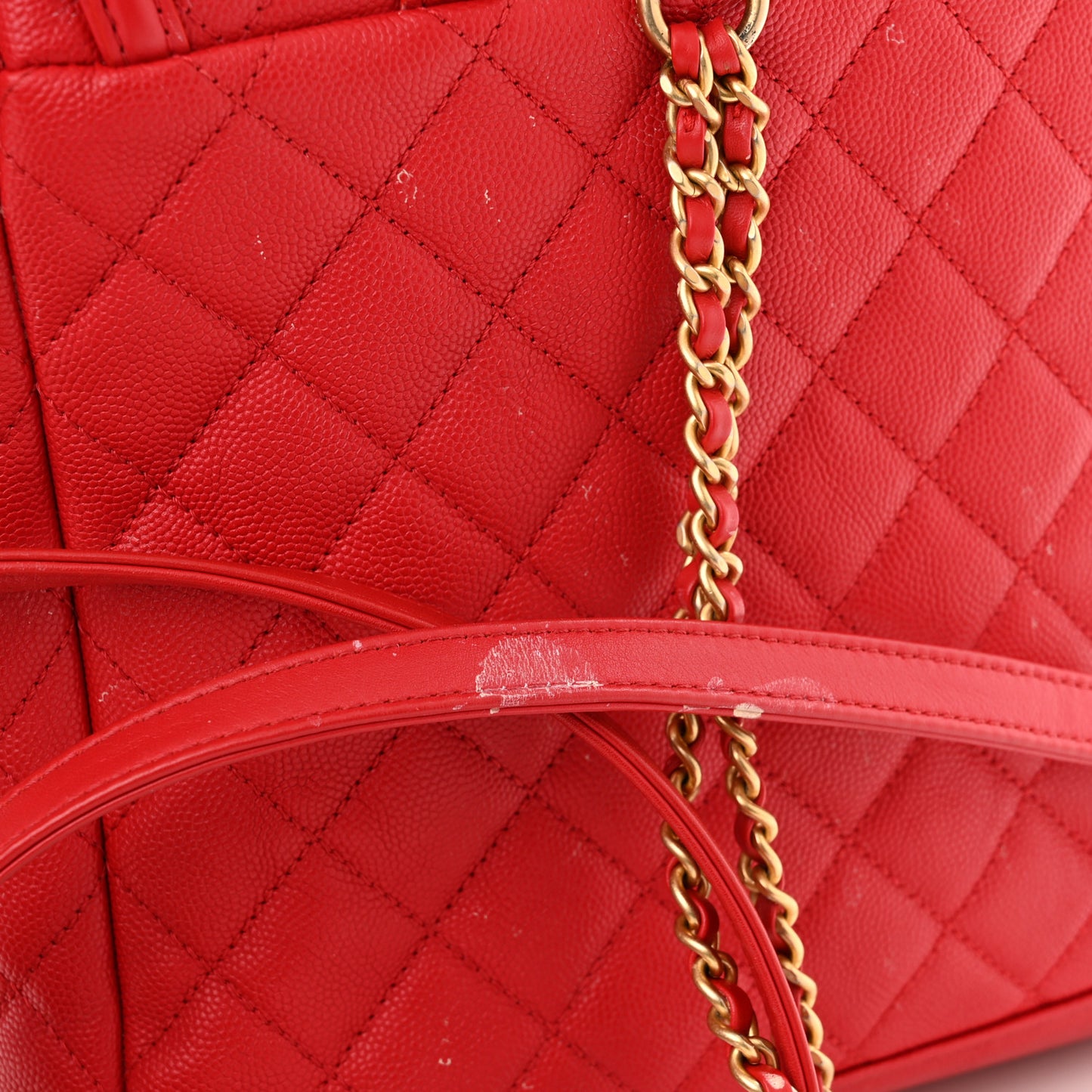 Caviar Quilted Filigree Backpack Red