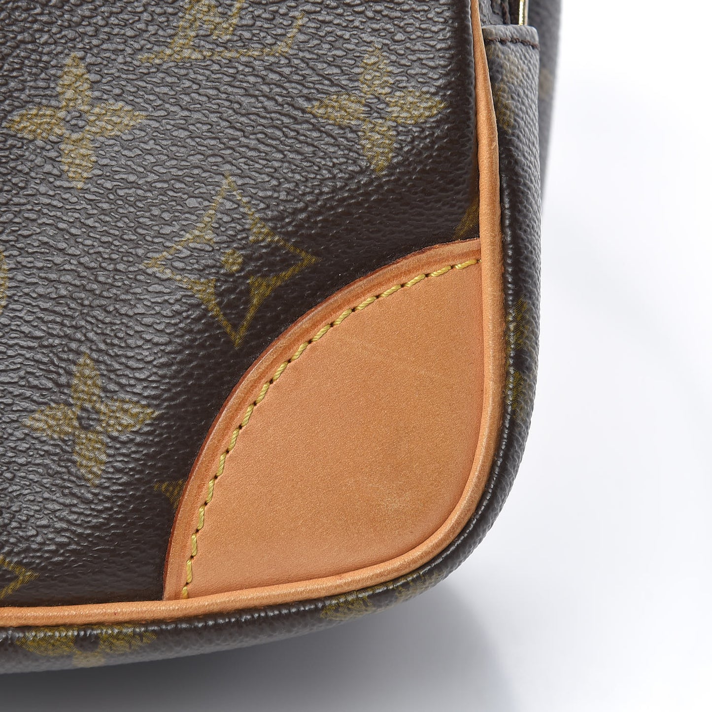 Monogram Amazone