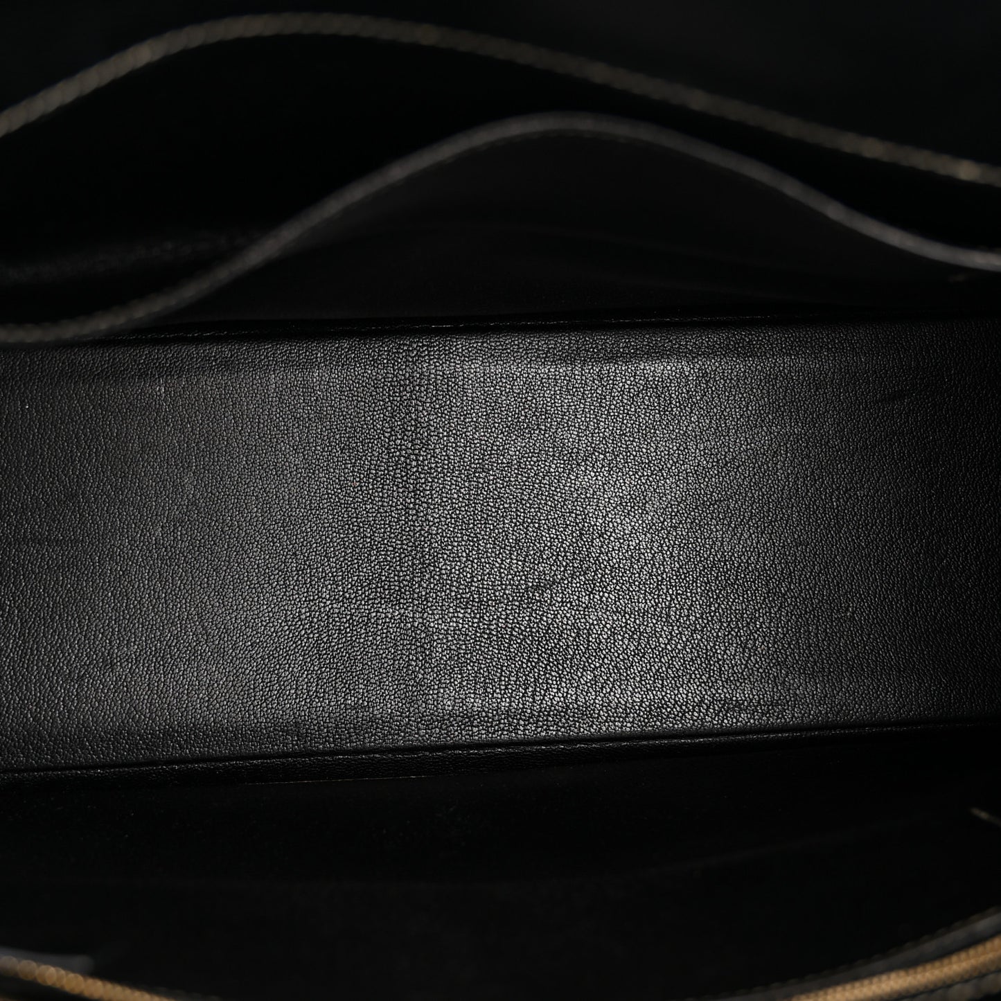 Courchevel Whitebus 39 Black