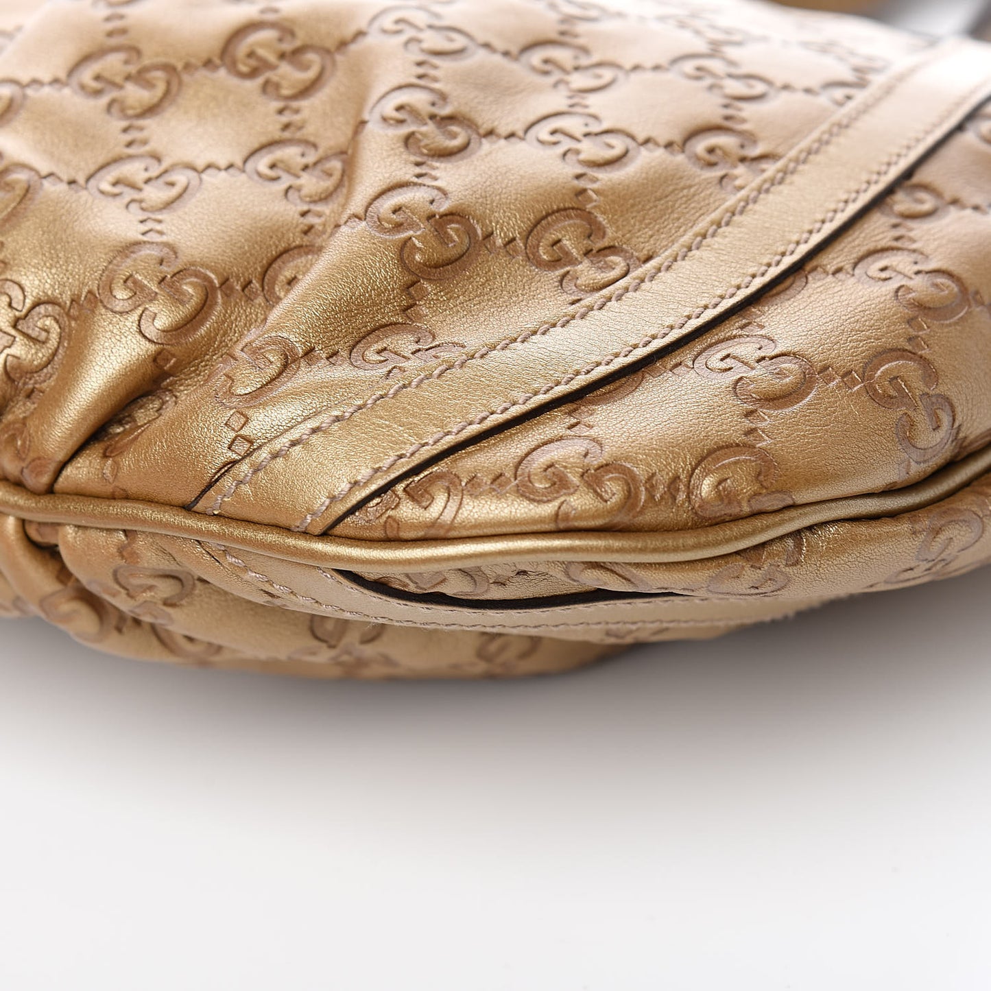 Guccissima Small D Ring Messenger Gold