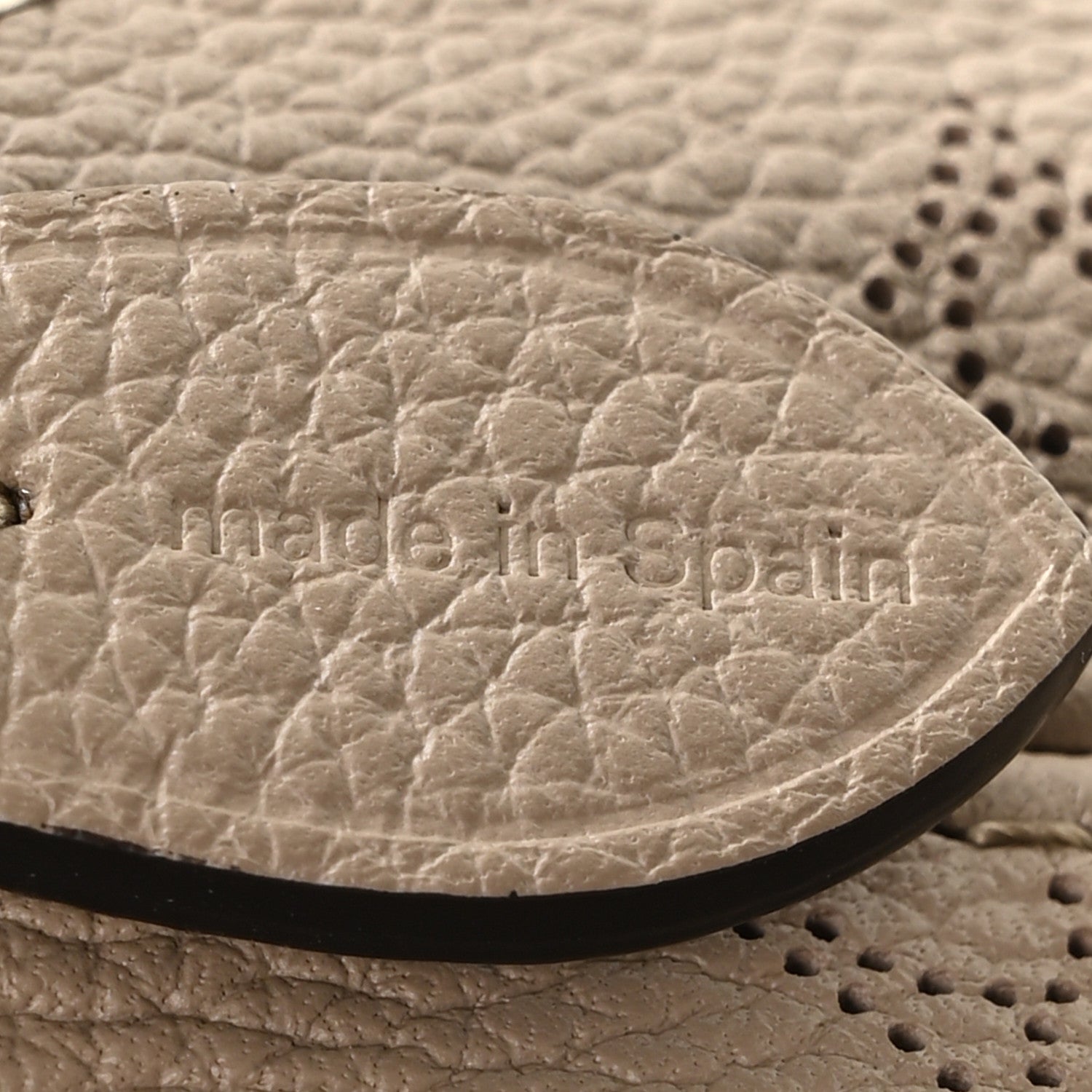 Louis Vuitton Mahina Bella Galet 8 of 11