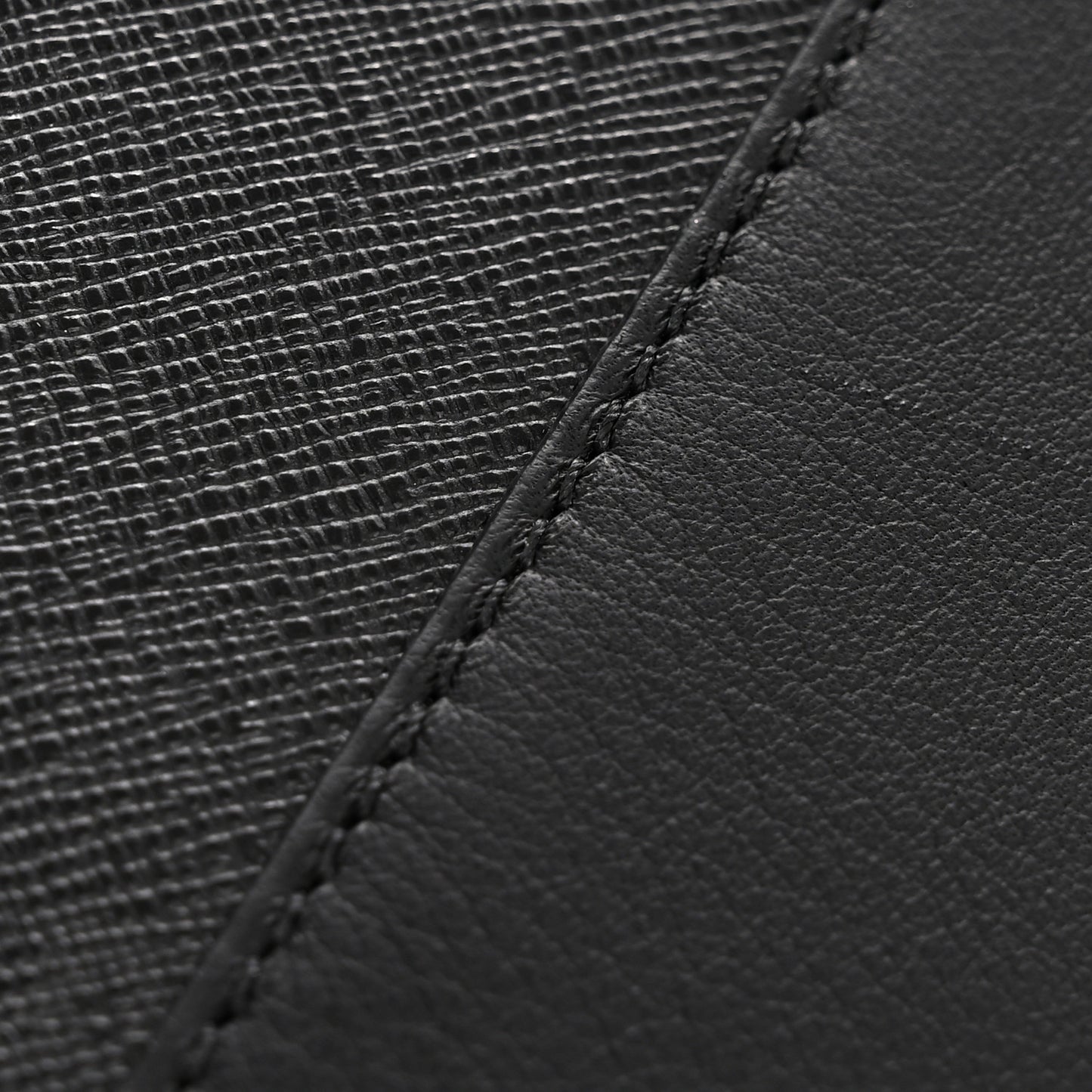 Calfskin Vitello Elite 2Jours Envelope Clutch Black