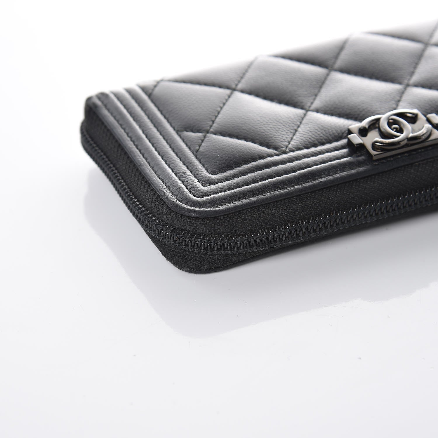 Chanel Caviar Quilted Boy Small Zip Around Wallet So Black 12 of 21