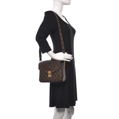 Louis Vuitton Monogram Pochette Metis 2 of 14