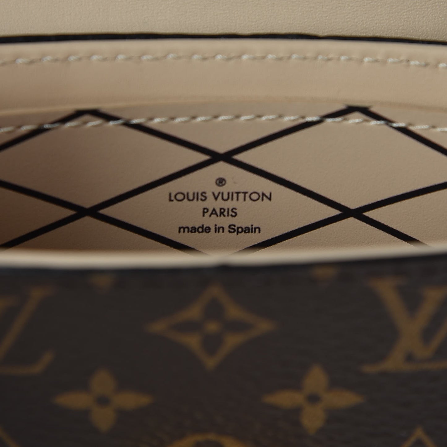 Monogram Essential Trunk NM Black