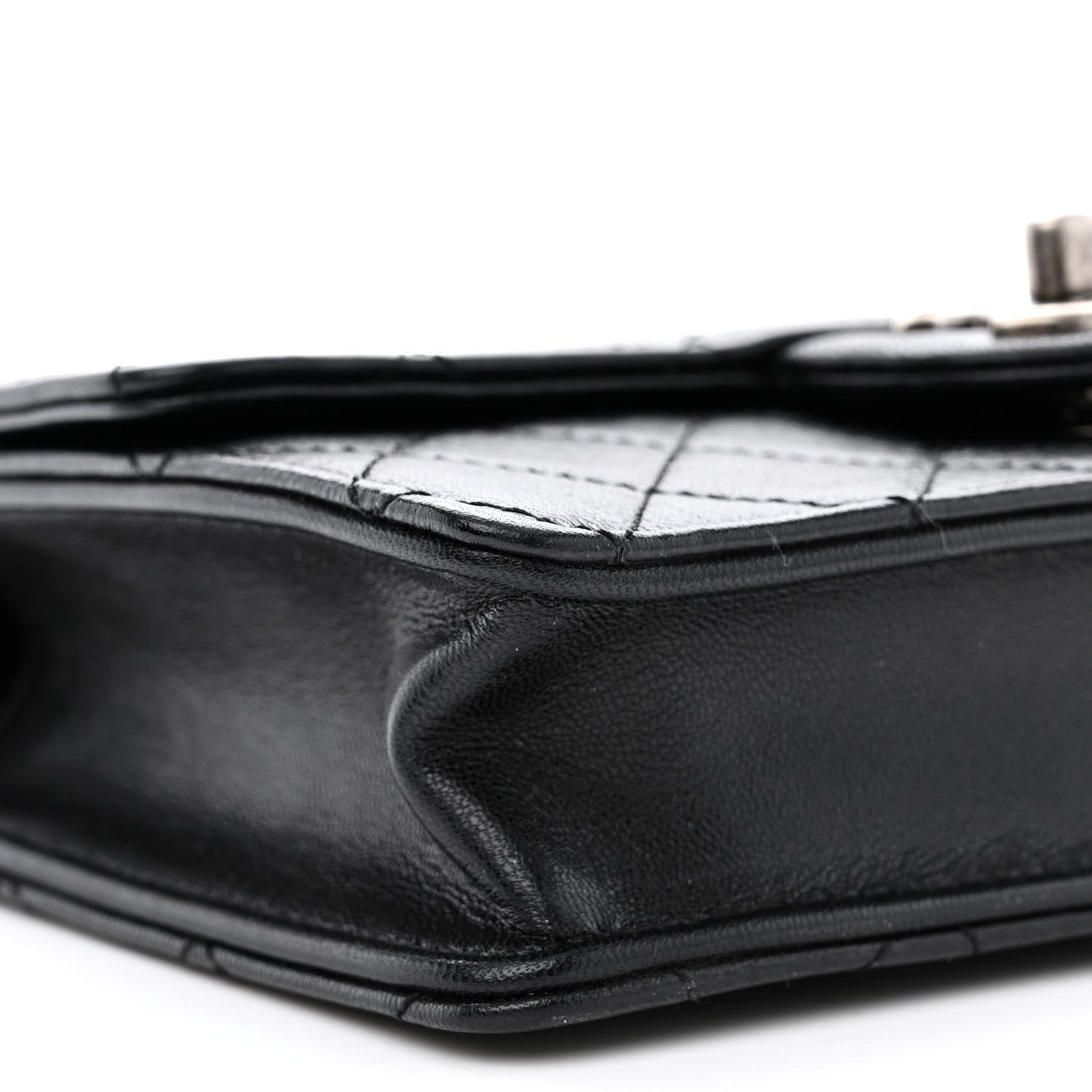 Goatskin Quilted Logo Small Chic Flap Black