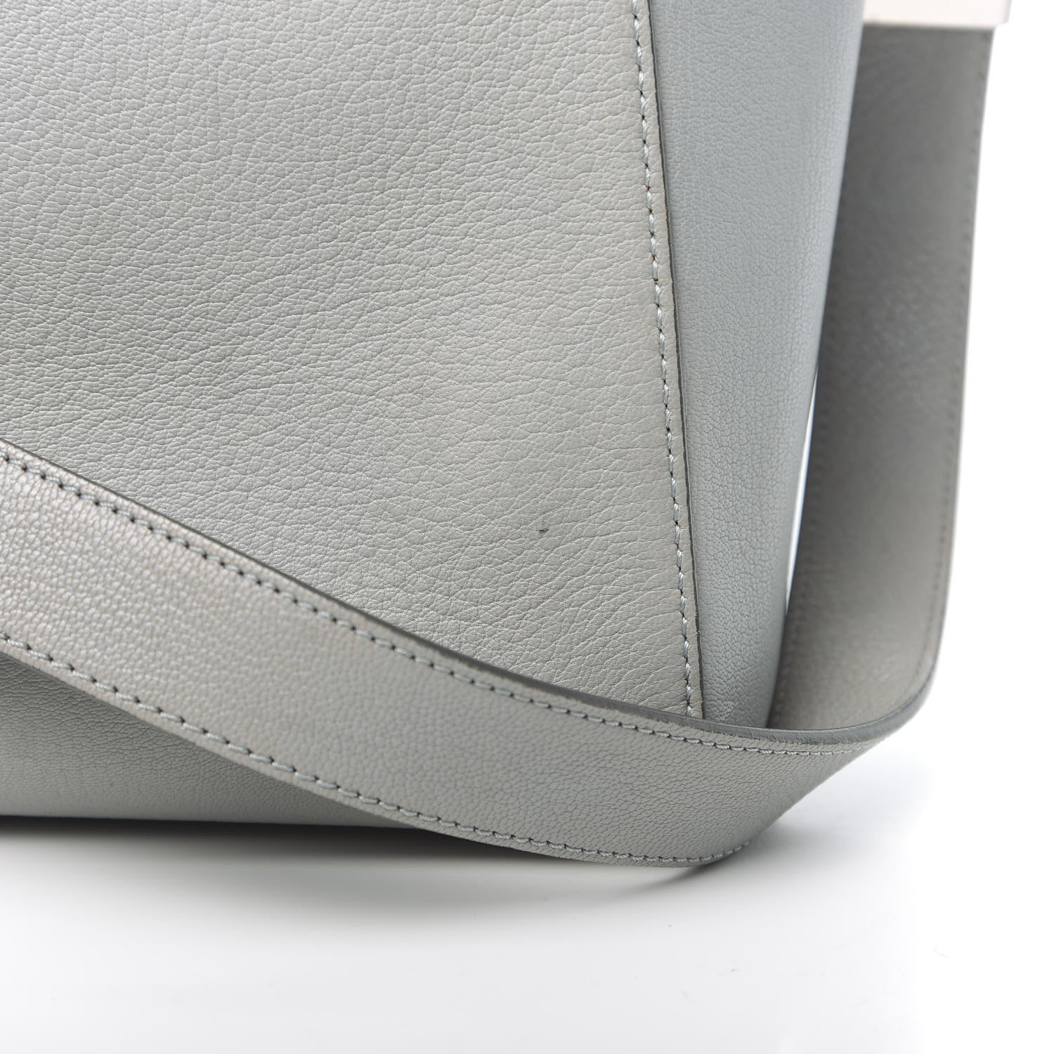 Givenchy Sugar Goatskin Medium Antigona Pearl Grey 11 of 17