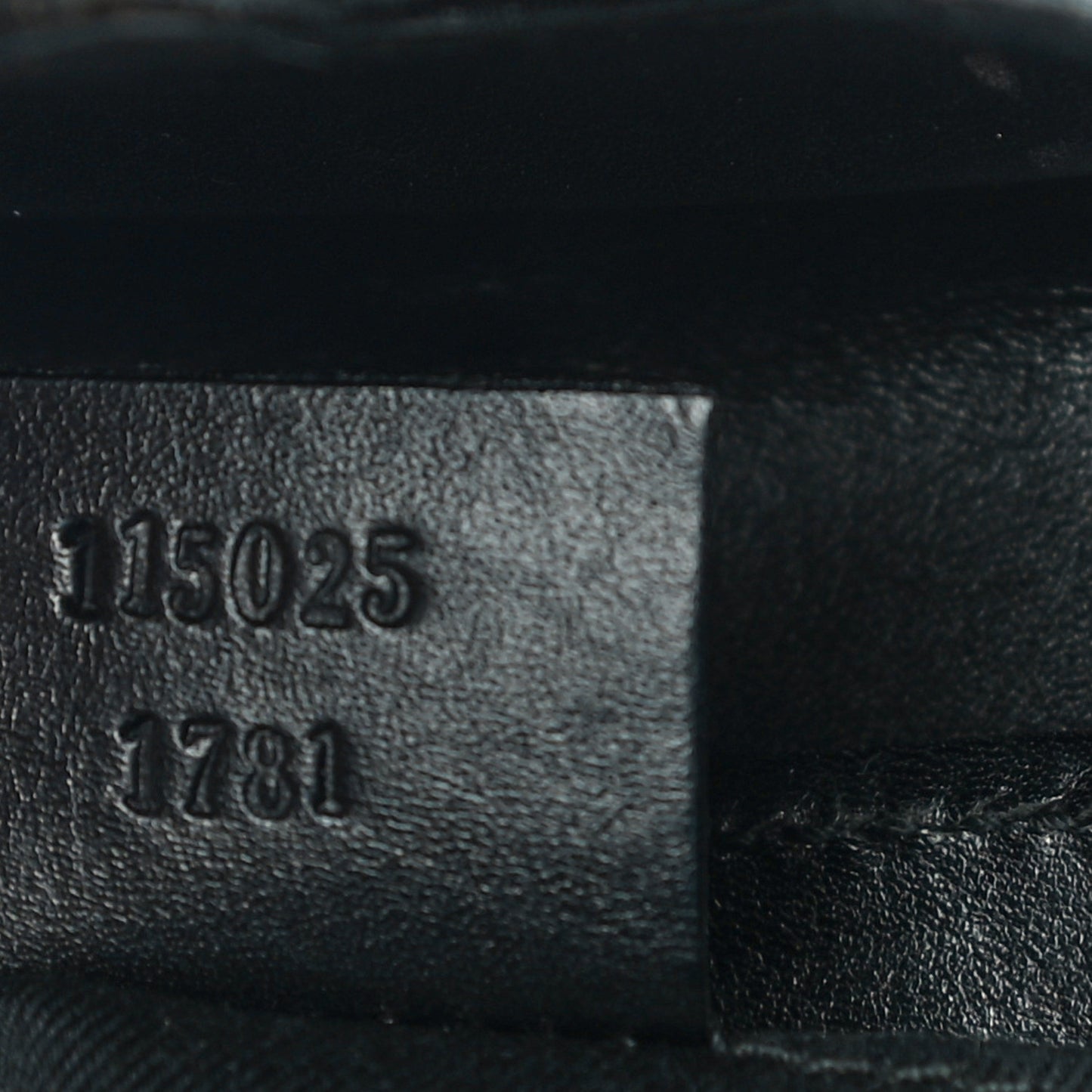 Calfskin Perforated GG Pochette Black