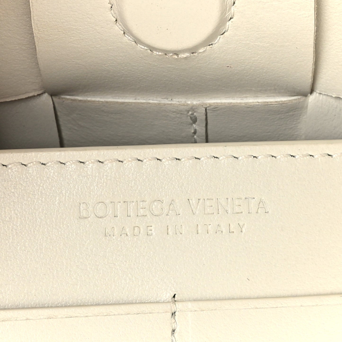 Calfskin Maxi Intrecciato Cassette Pouch On Strap Chalk