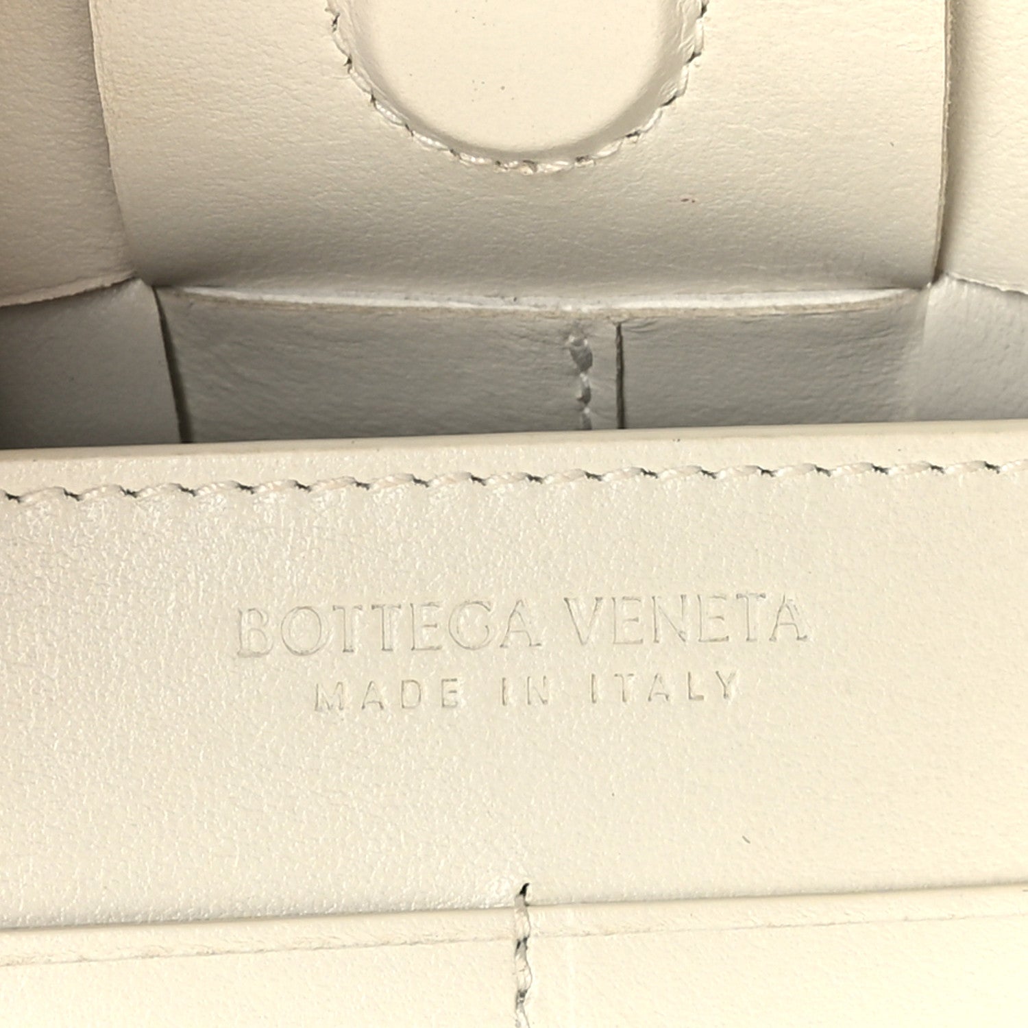 Bottega Veneta Calfskin Maxi Intrecciato Cassette Pouch On Strap Chalk 6 of 8