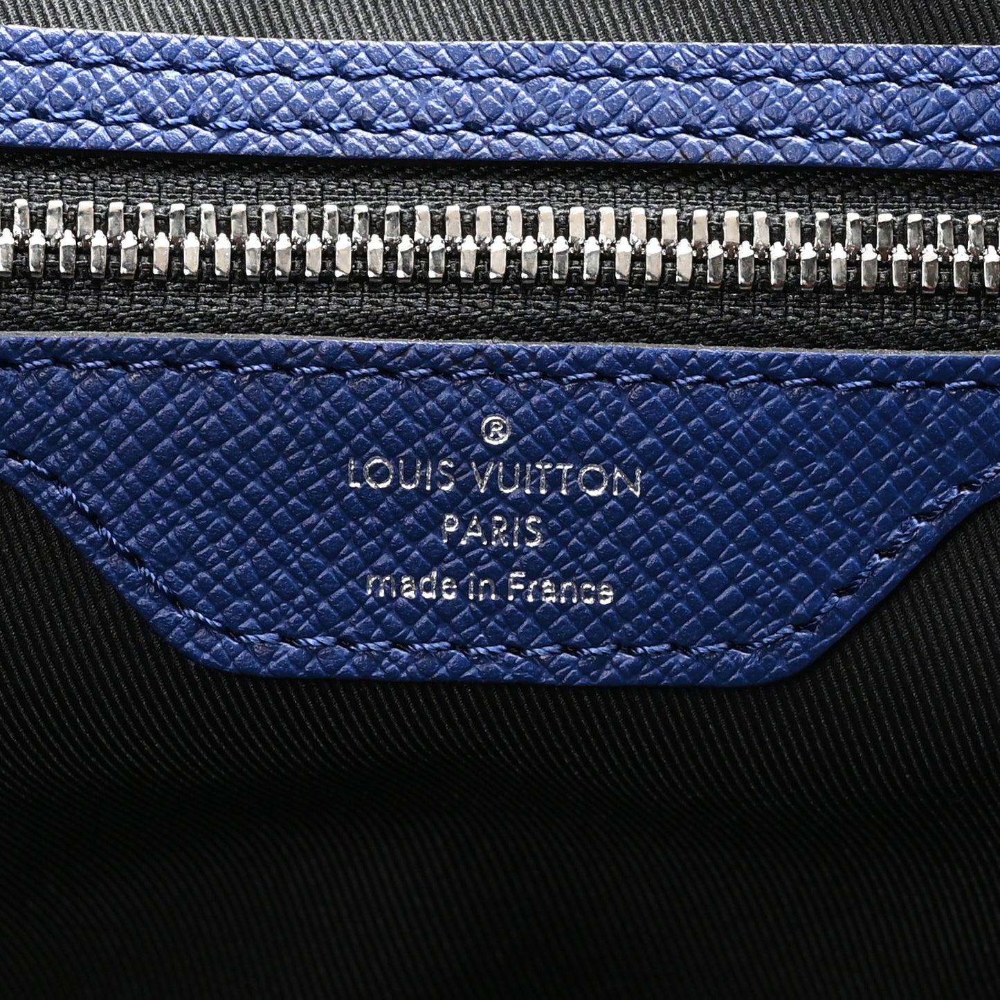Taiga Monogram Eclipse Keepall Bandouliere 50 Pacific Blue