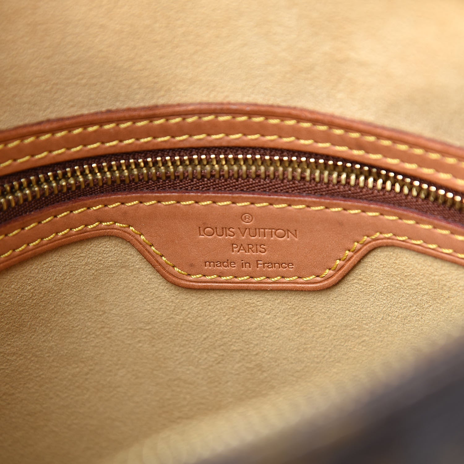 Louis Vuitton Monogram Looping GM 6 of 17