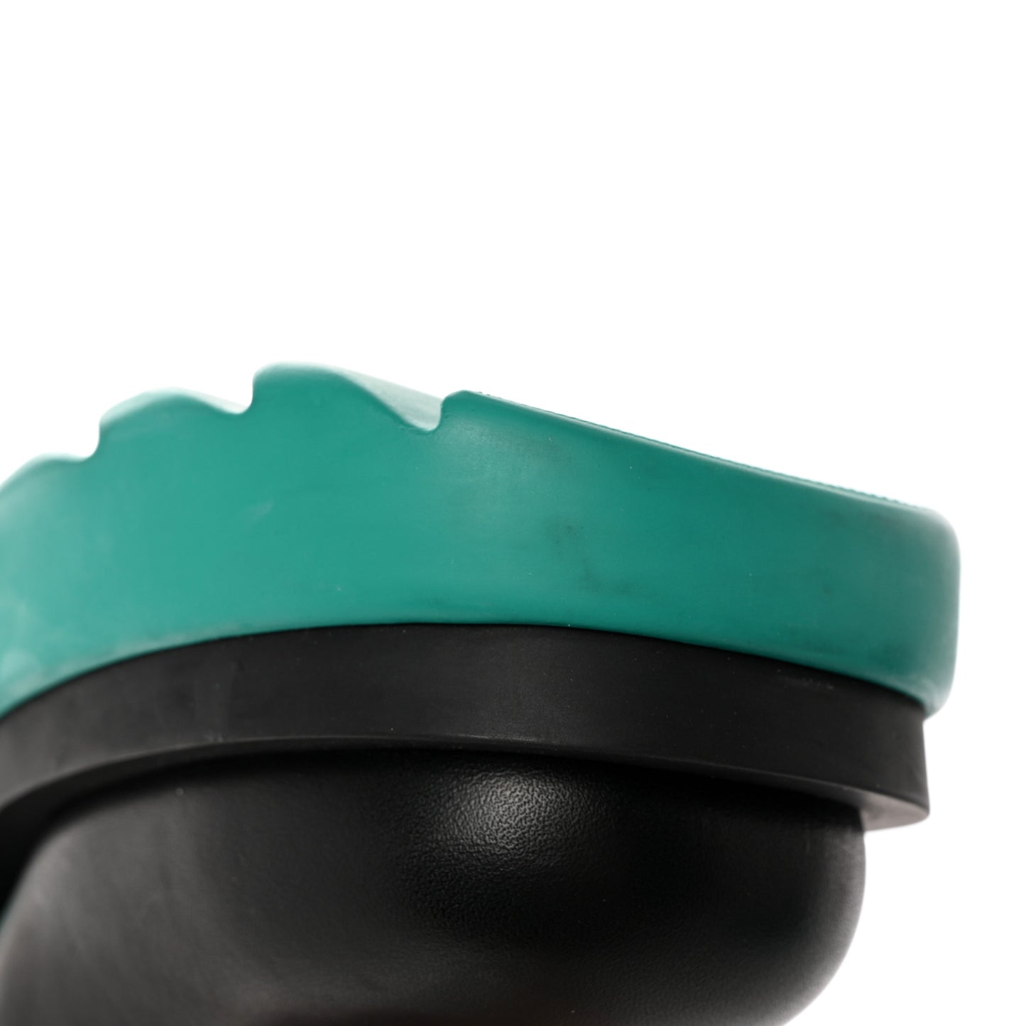 Calfskin The Flash Chelsea Boots 37.5 Black Neptune