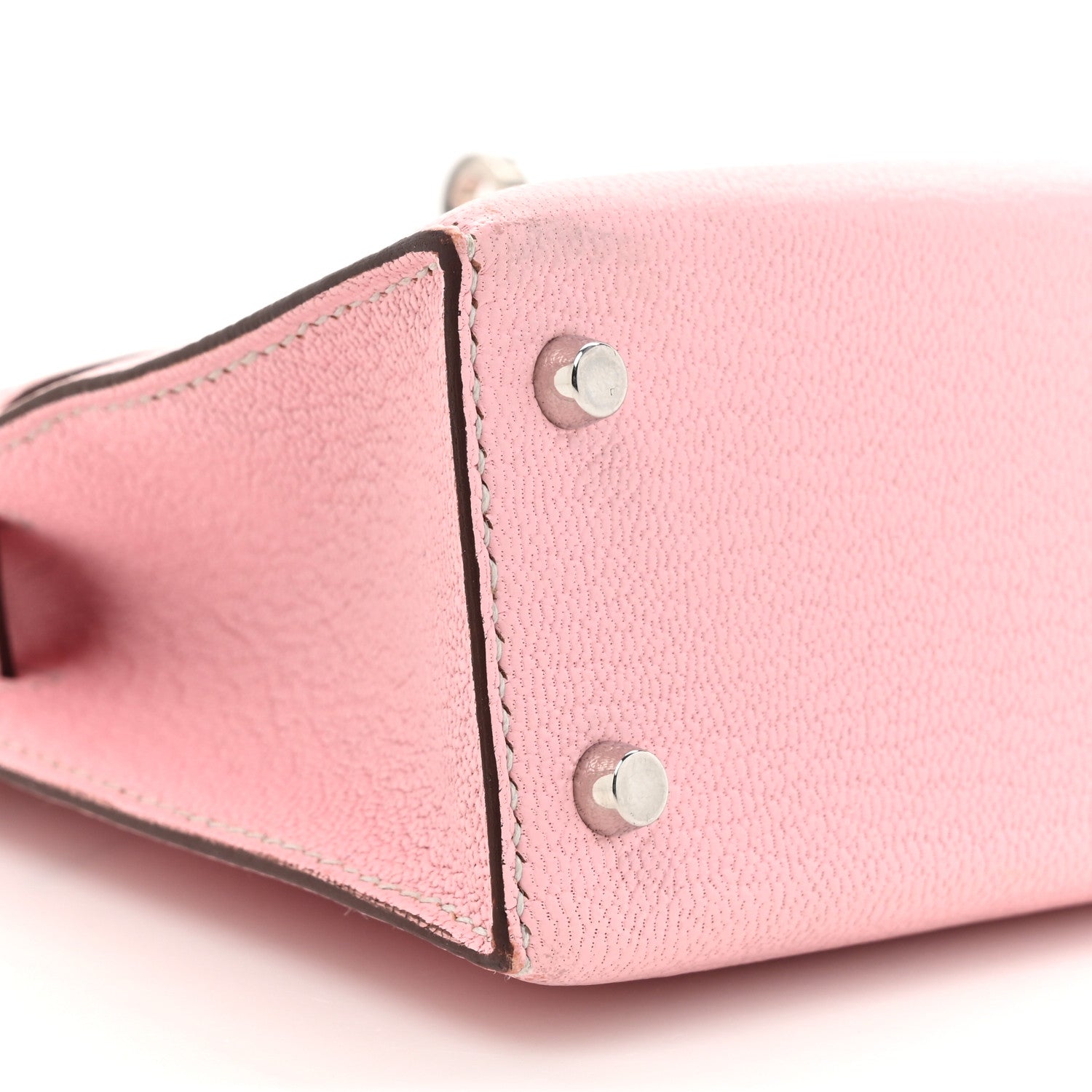 The New Hermès Le Petit Sac Proves Less Really Is More - PurseBop