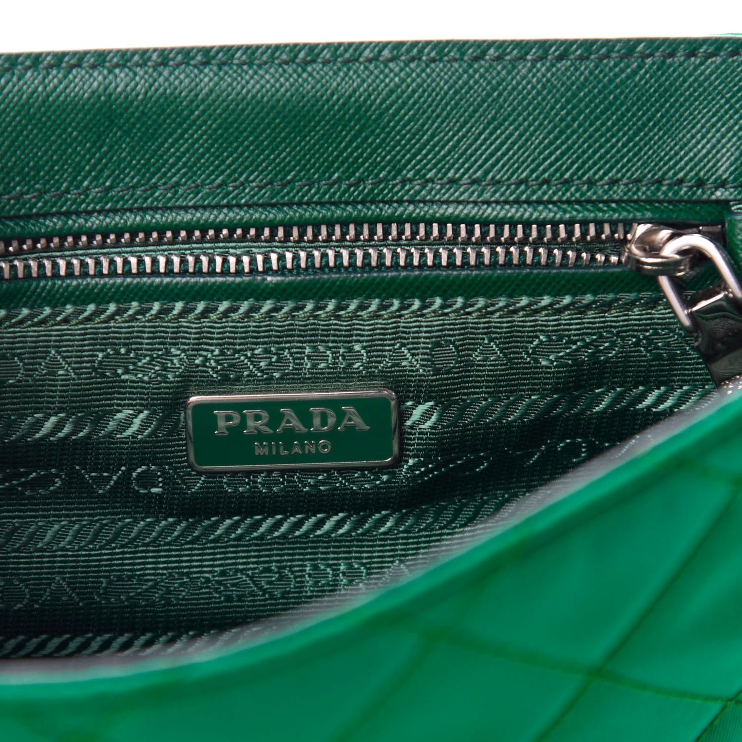 Nylon Tessuto Impuntu Quilted Flap Oleandro