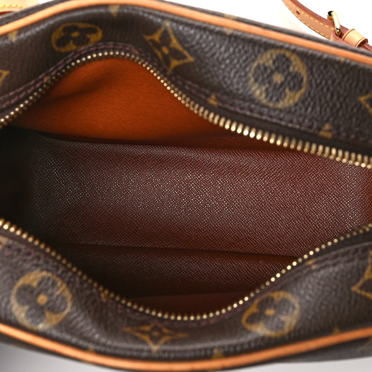 Louis Vuitton Monogram Blois 4 of 10