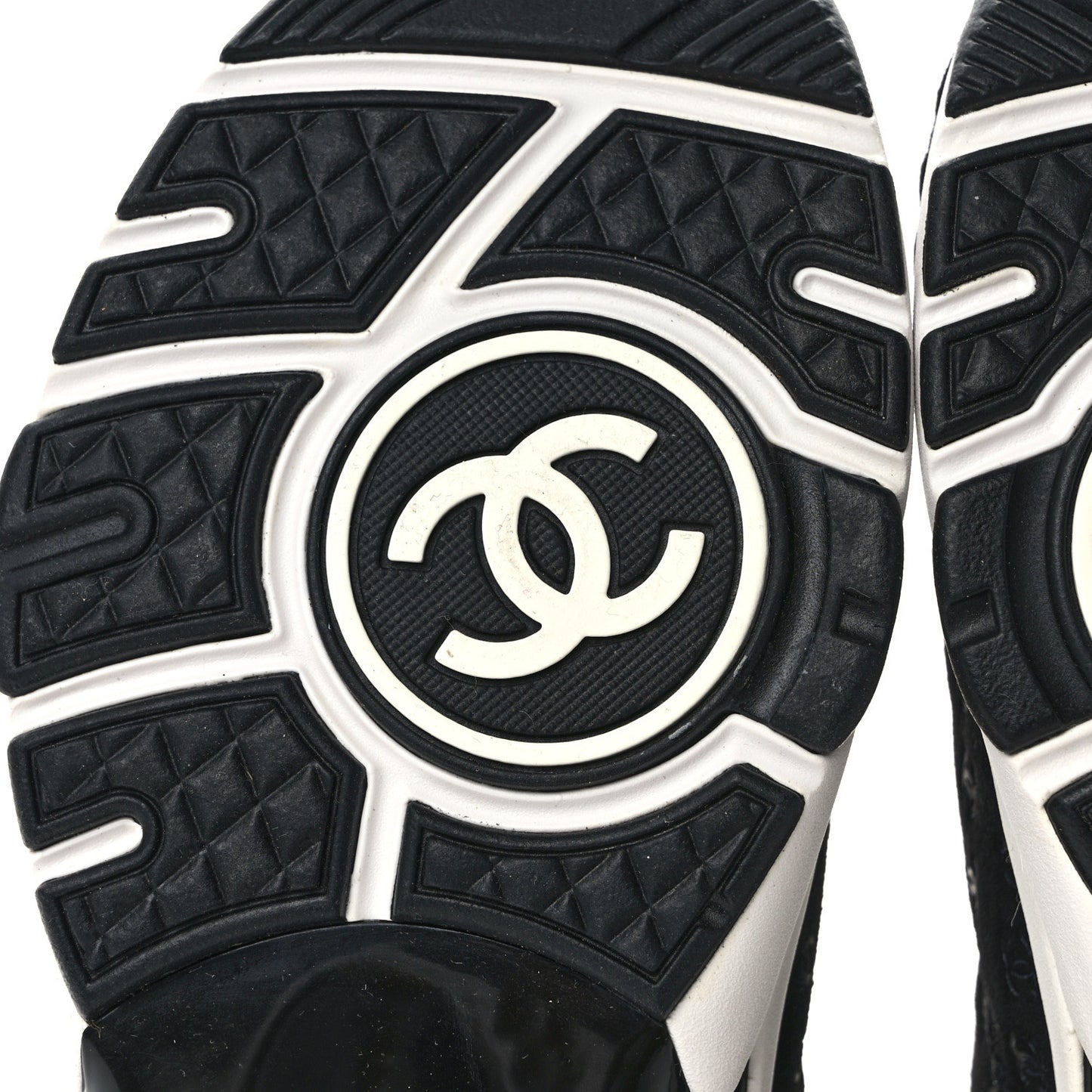 Nylon Suede Calfskin Printed CC Sneakers 36 White Black