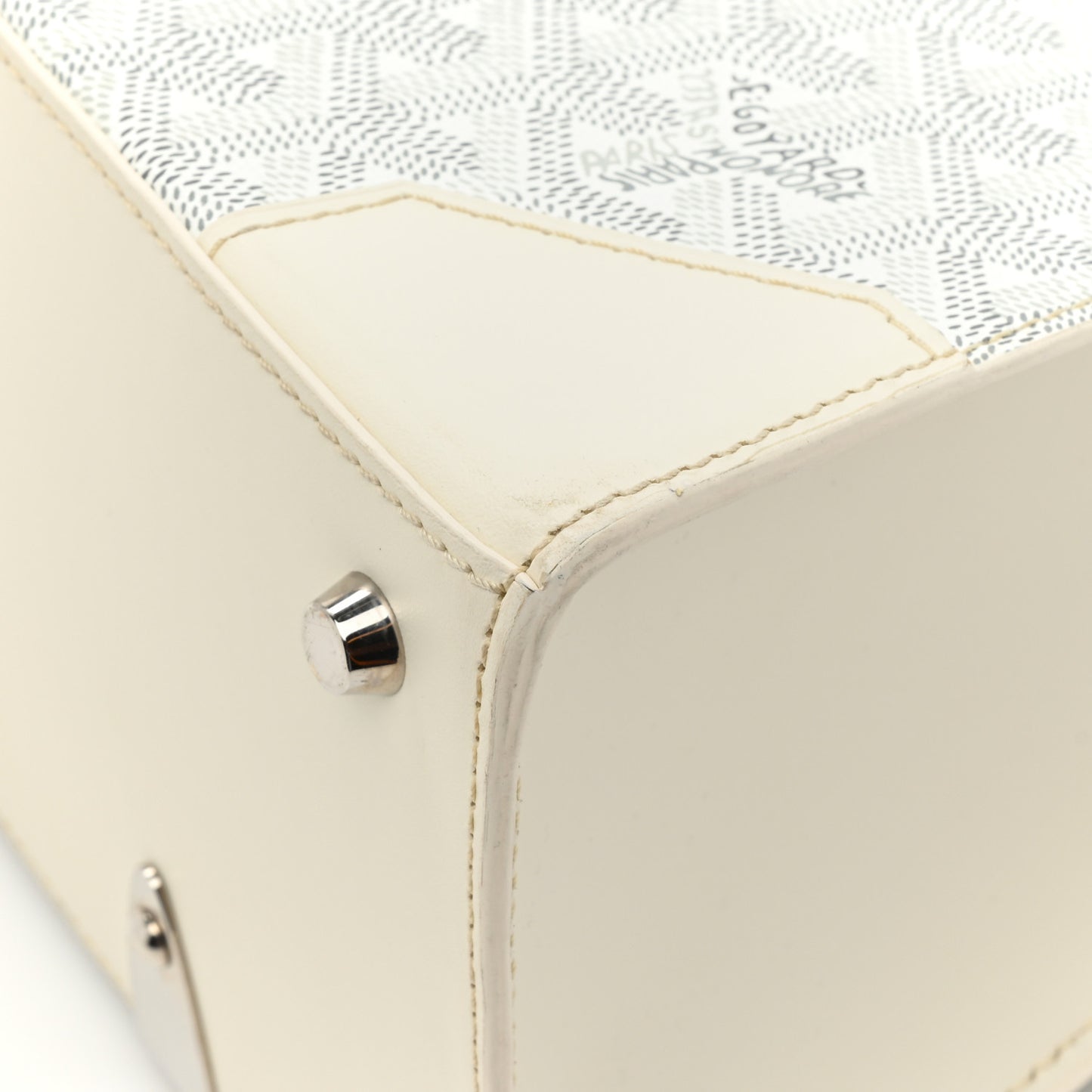Goyardine Saigon PM White