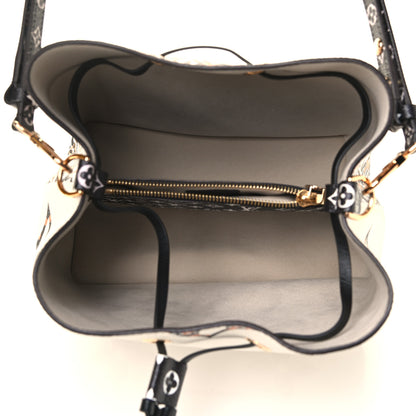 Louis Vuitton Monogram Giant Jungle NéoNoé Ivory 4 of 4
