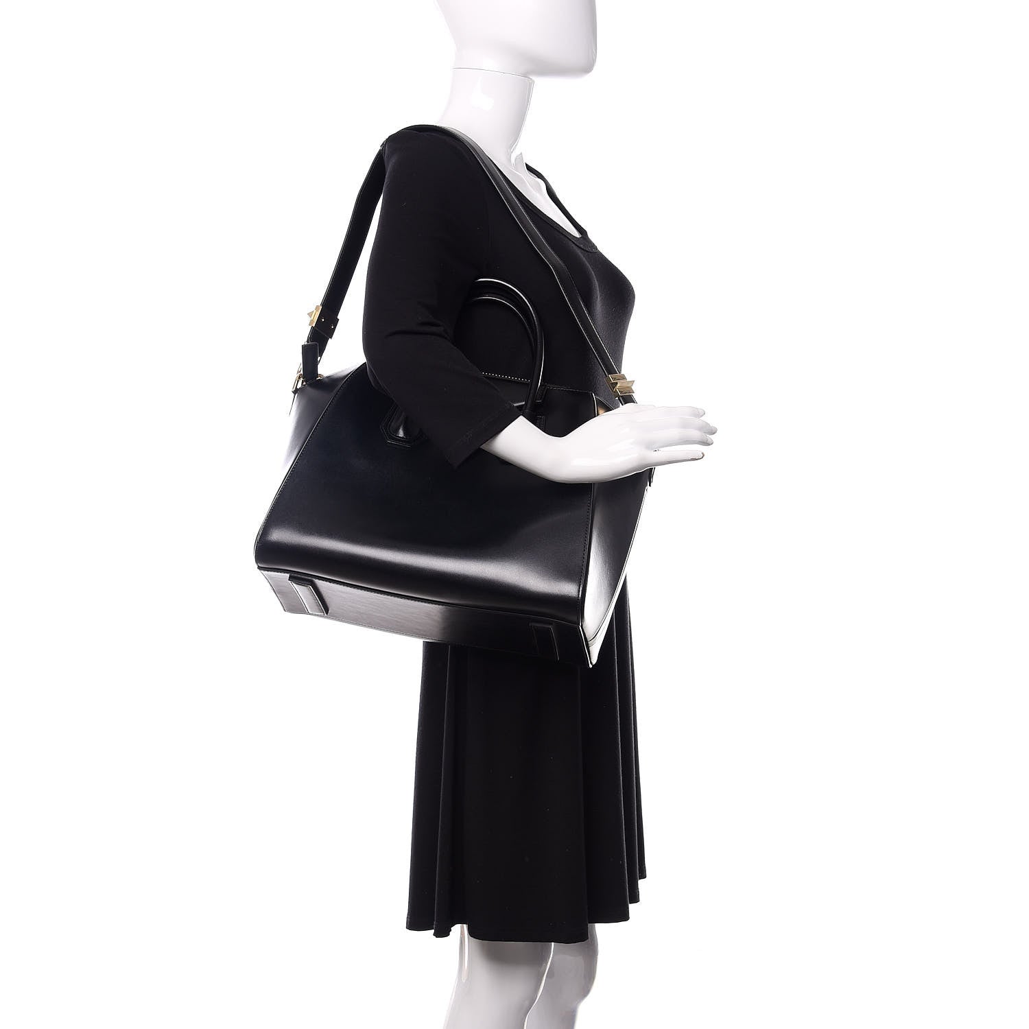 Givenchy Shiny Lord Calfskin Medium Antigona Black 2 of 15