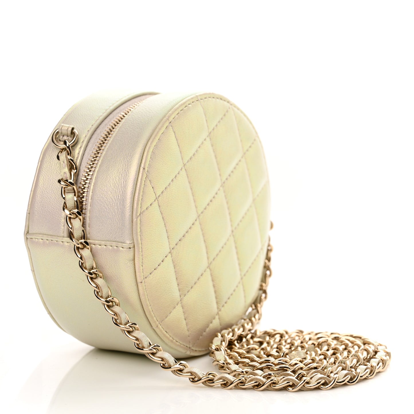 Iridescent Lambskin Quilted Round Clutch With Chain Ivory