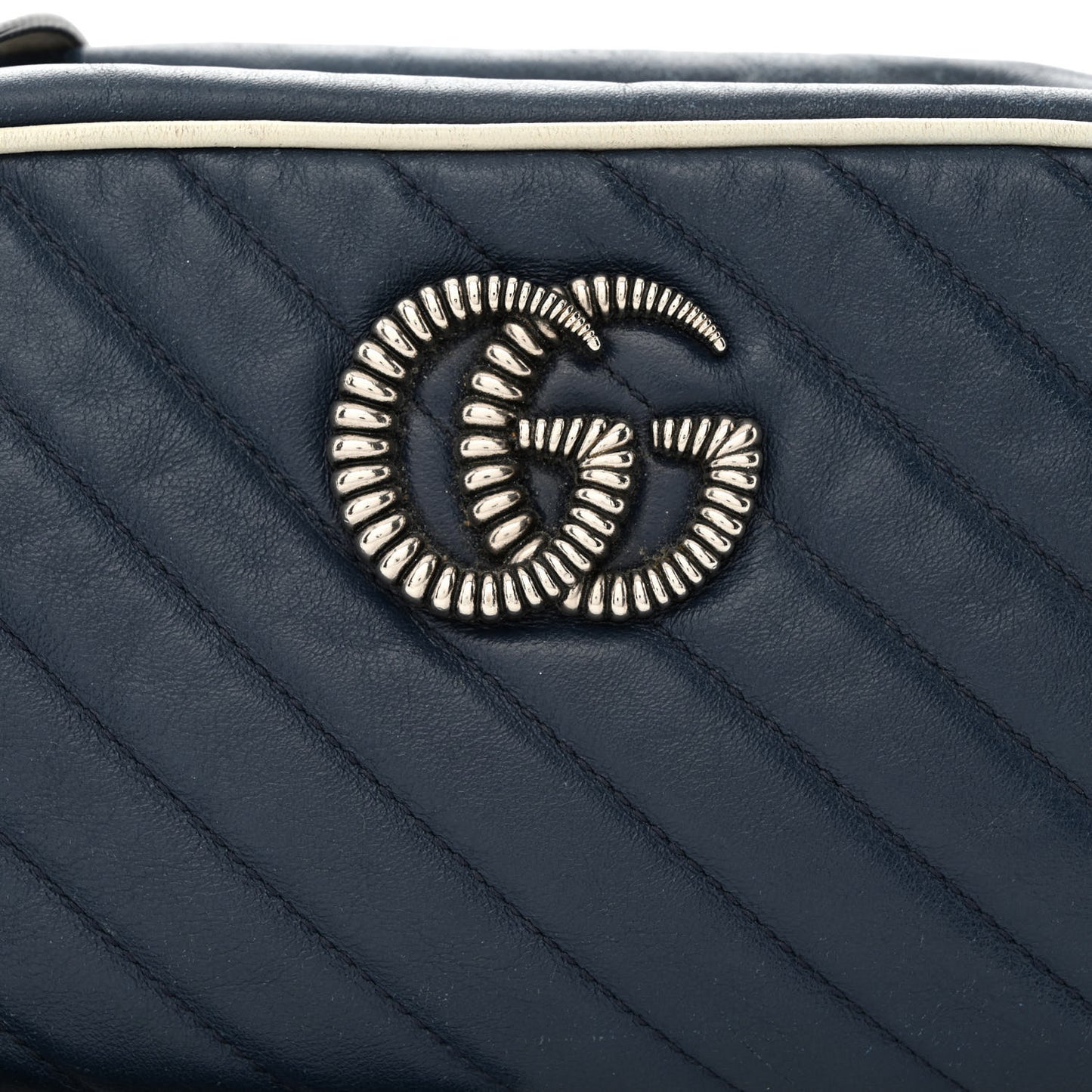 Vintage Effect Calfskin Matelasse Diagonal Small Torchon GG Marmont Chain Shoulder Bag Blue Agata Mystic White