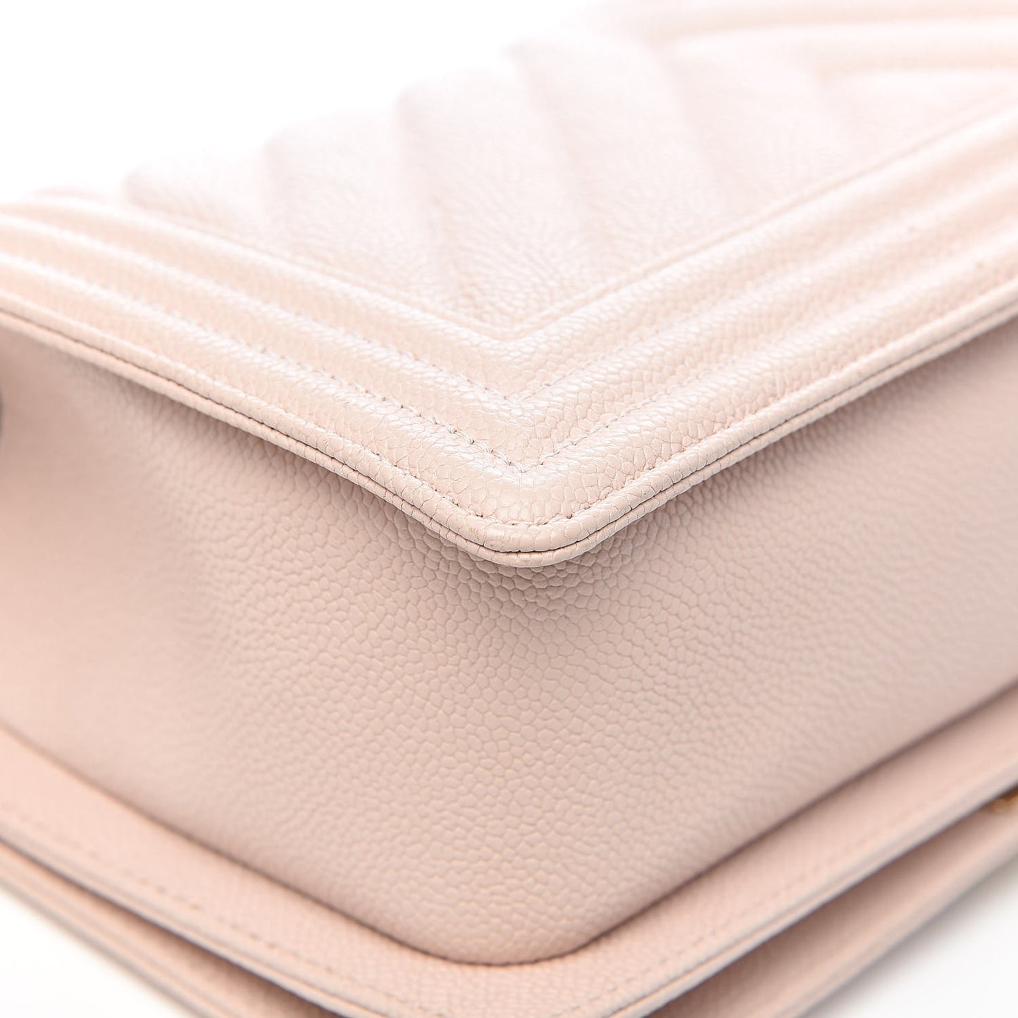 Caviar Chevron Quilted Medium Boy Flap Nude