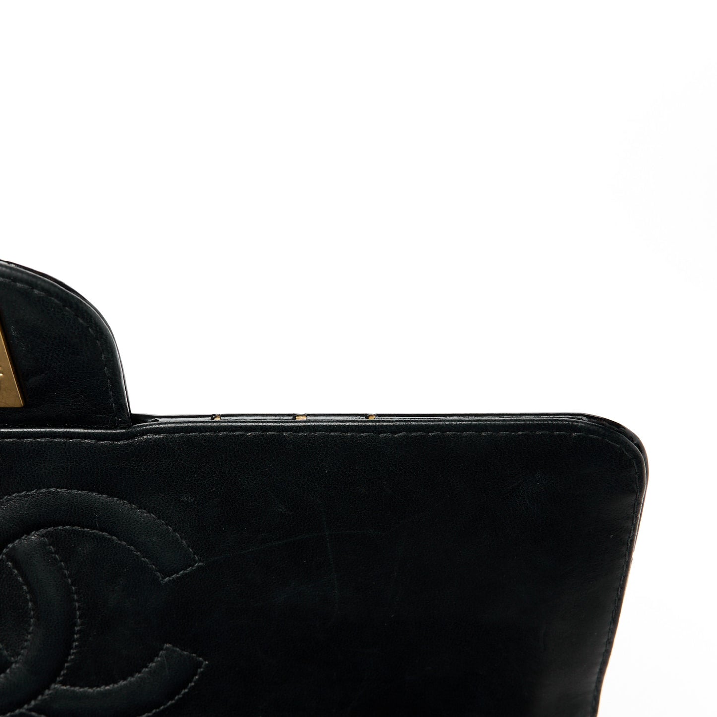 Patent Perforated Camellia Medium Single Flap Black
