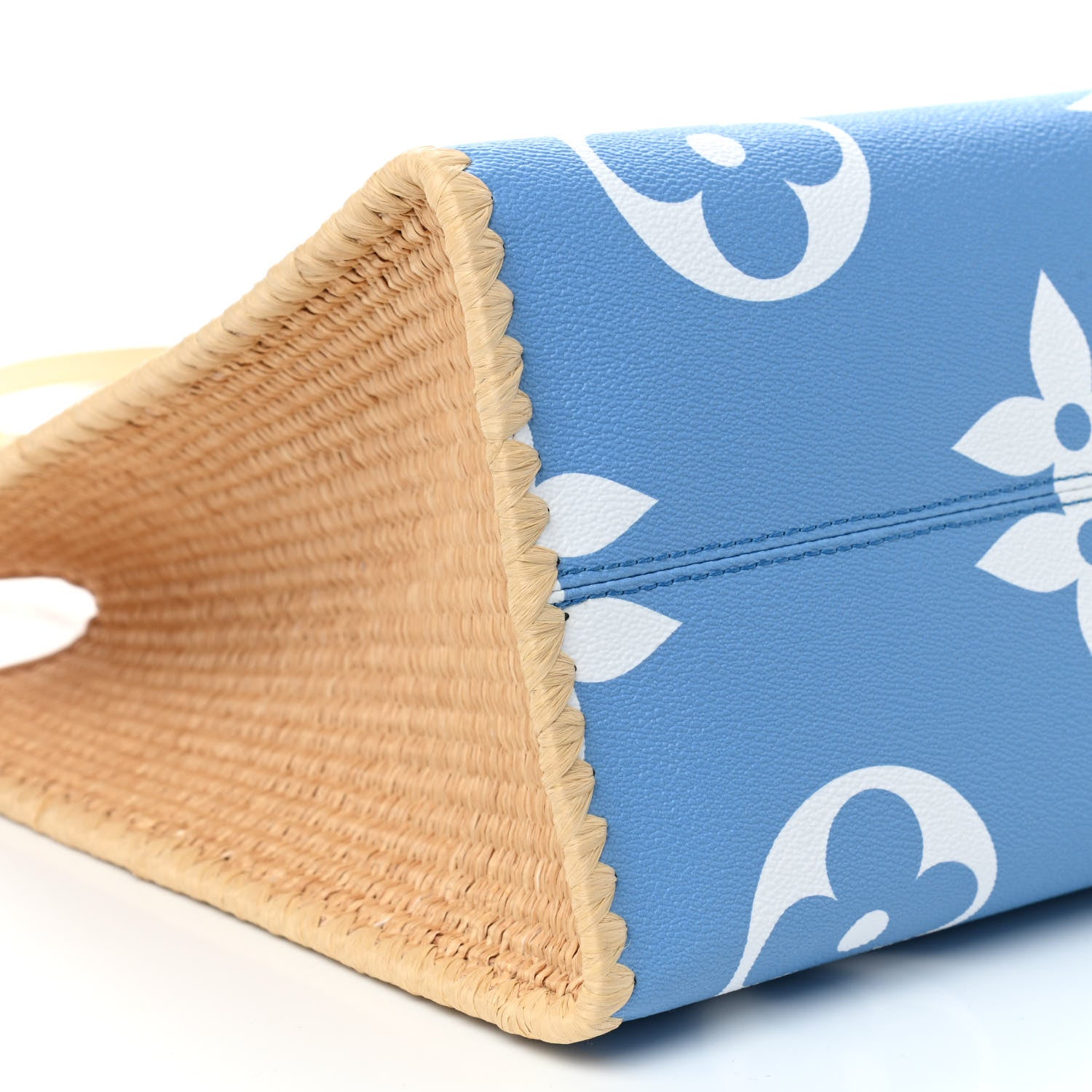 Louis Vuitton Monogram Giant Raffia Hamptons By The Pool Onthego GM Blue 7 of 8