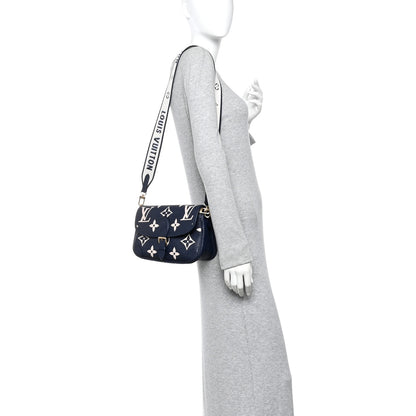 Louis Vuitton Empreinte Giant Monogram Diane Navy Creme 2 of 9