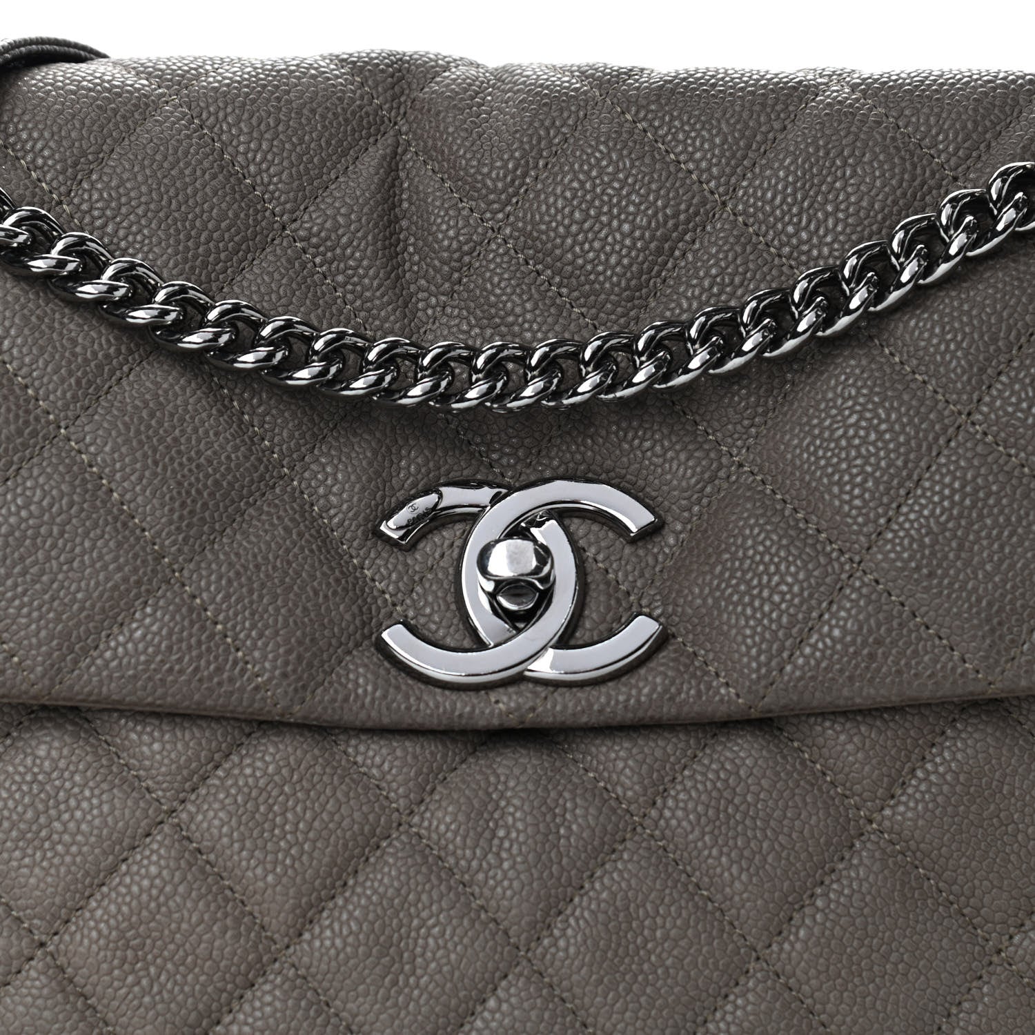 Chanel Iridescent Caviar Medium Lady Pearly Flap Khaki 7 of 18