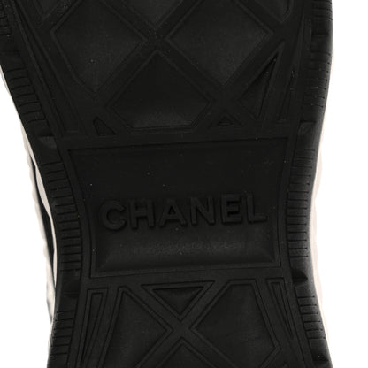 Chanel Fabric Suede Calfskin CC Sneakers 41 White Black 6 of 8