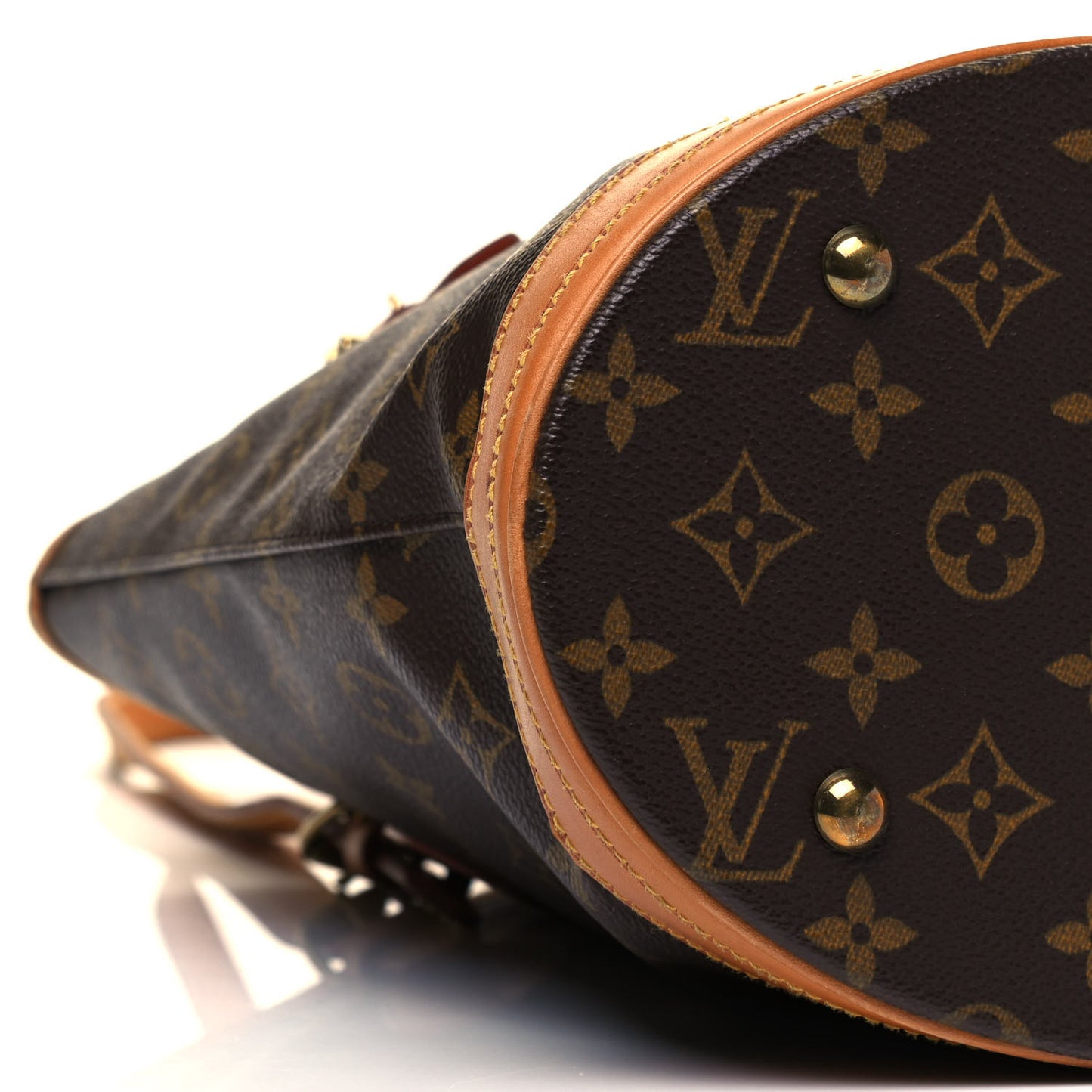 Monogram Petit Bucket 23