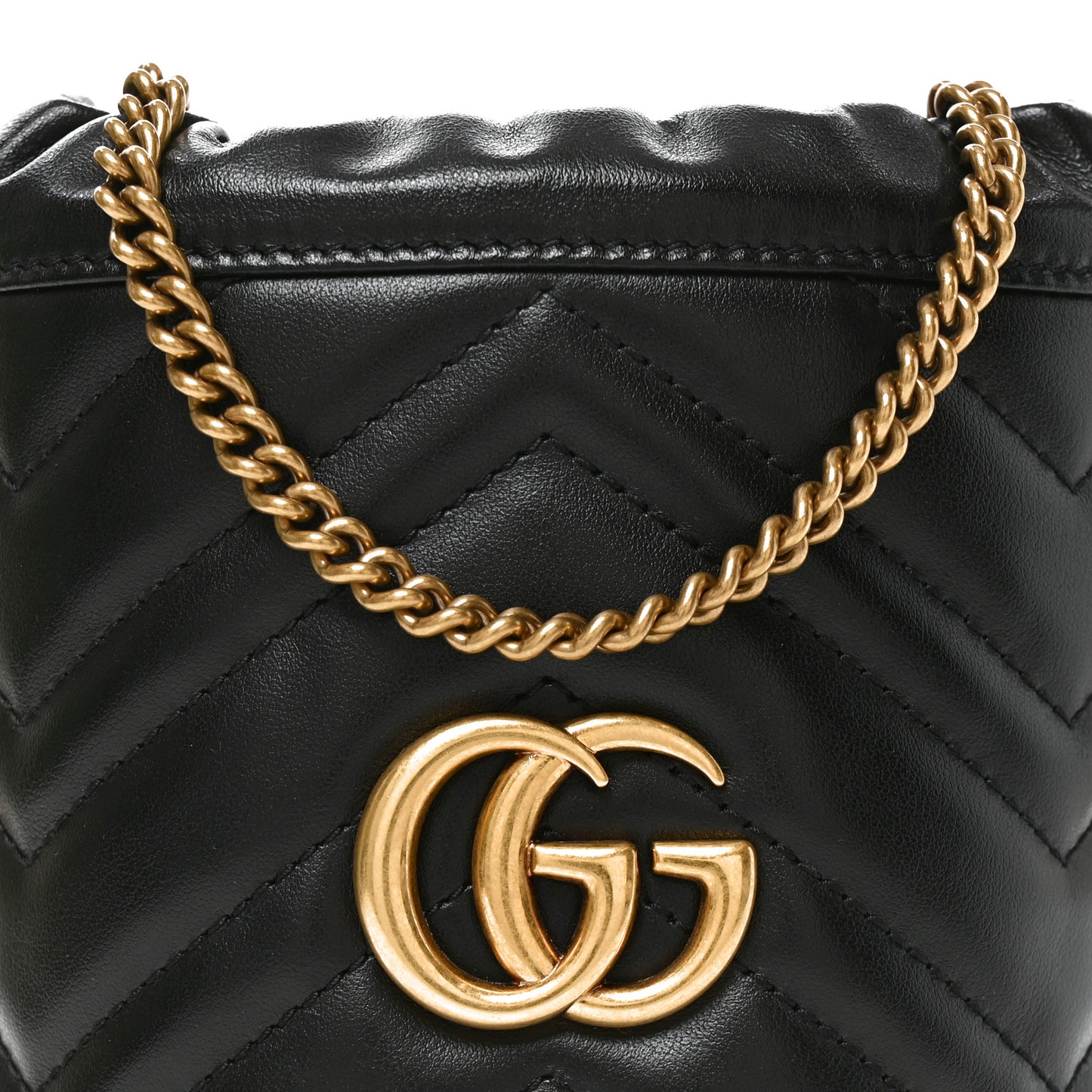Calfskin Matelasse Mini GG Marmont 2.0 Bucket Bag Black