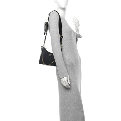 Prada Saffiano Lux Re-Edition 2005 Shoulder Bag Black 2 of 11