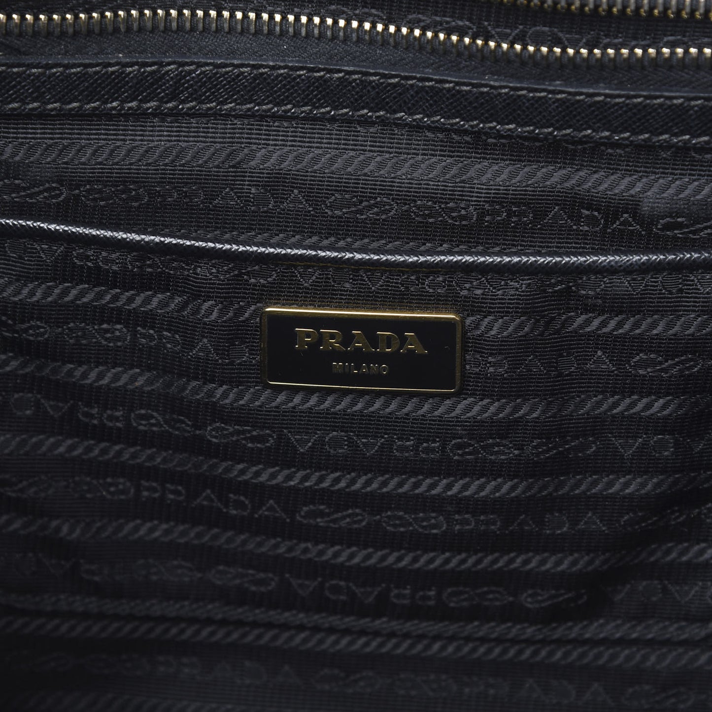 Saffiano Lux Medium Tote Black