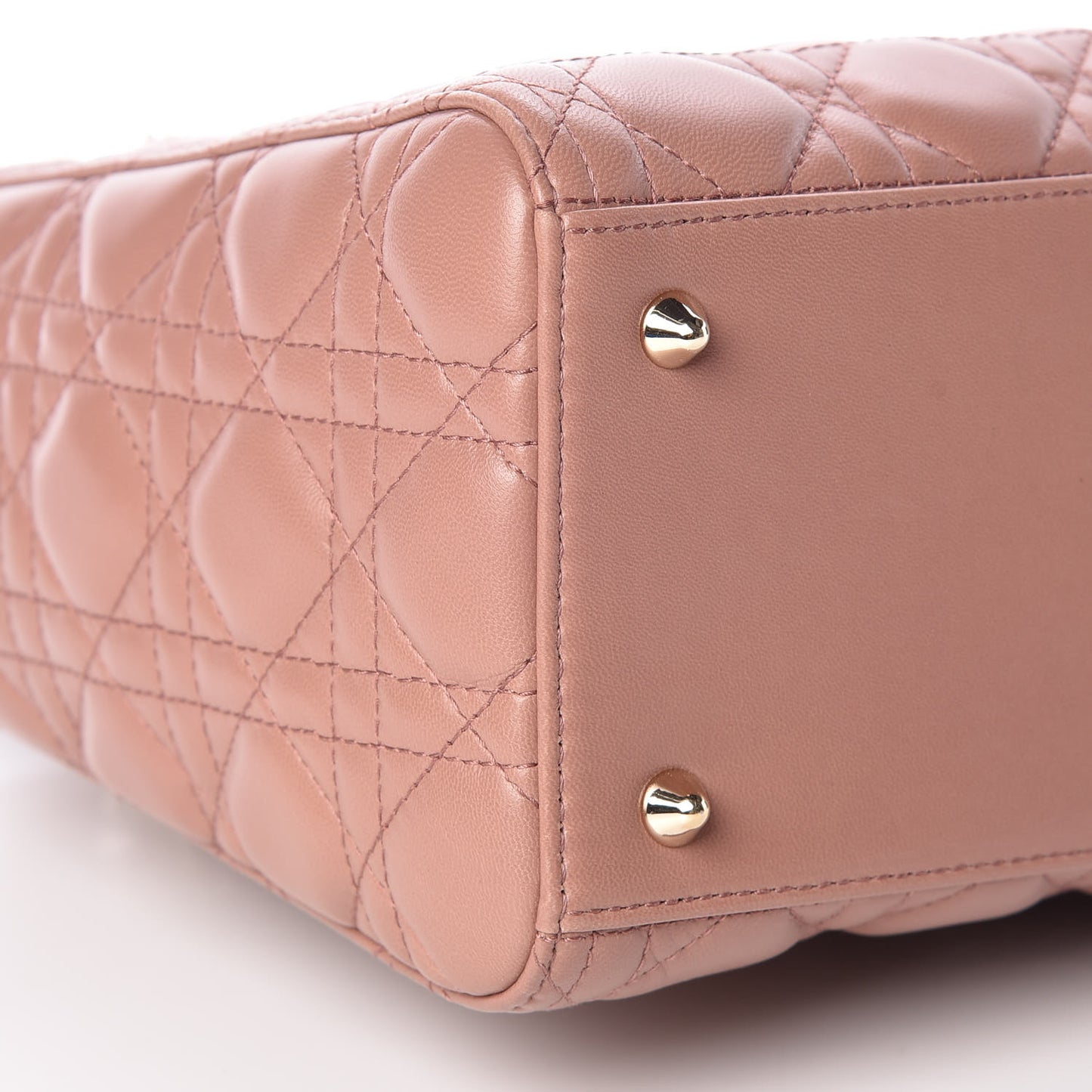 Lambskin Cannage Medium Lady Dior Beige