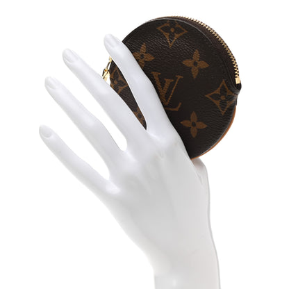Louis Vuitton Monogram Round Coin Purse 2 of 7