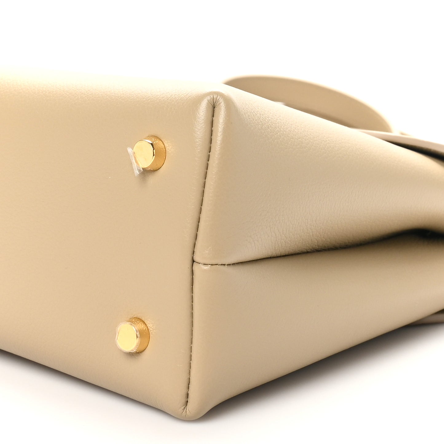 Supple Calfskin Medium Nino Cappuccino